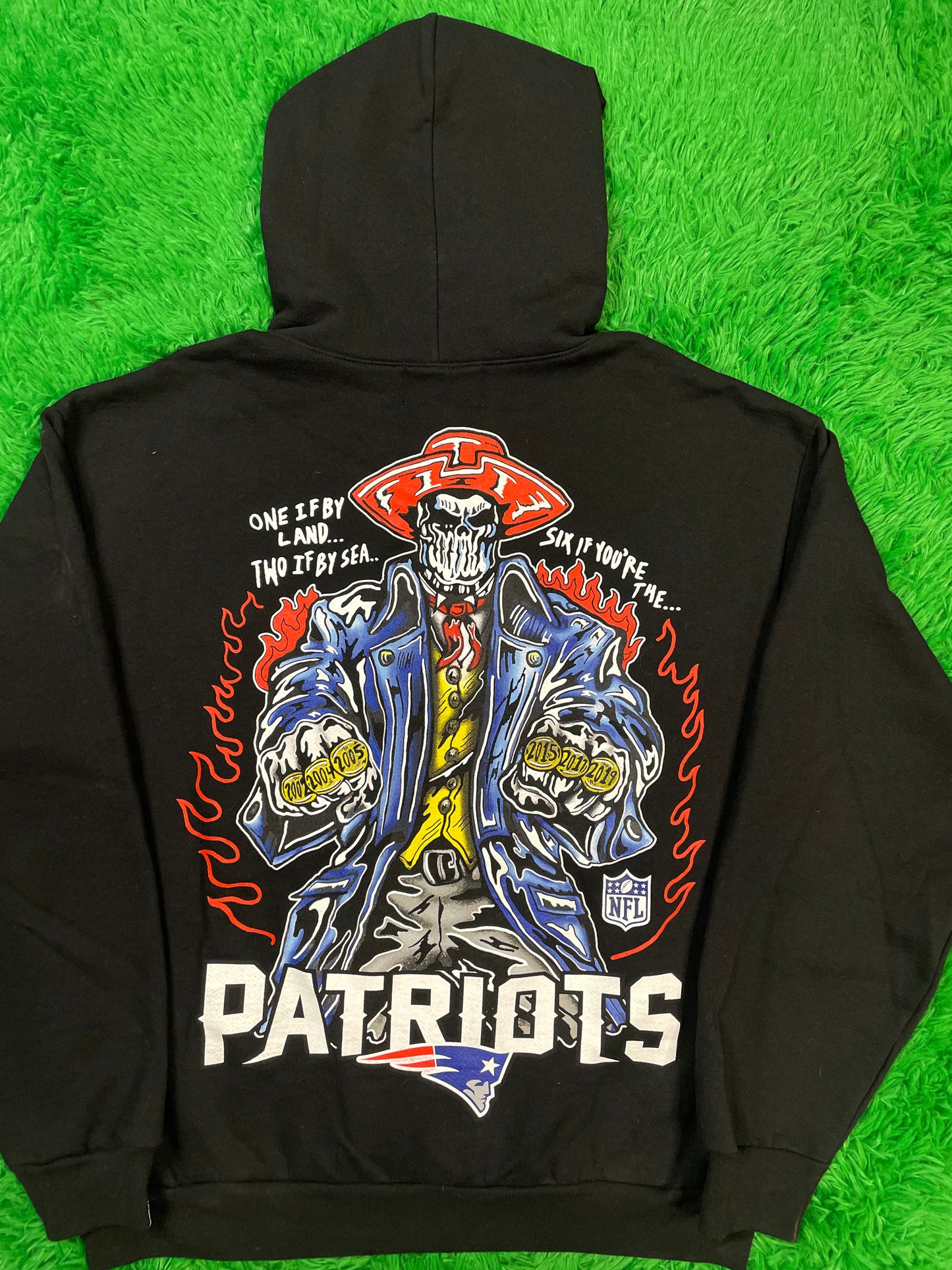 Warren Lotas Hoodie Patriots Large Used