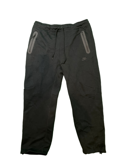 Nike Tech Black Sweatpants