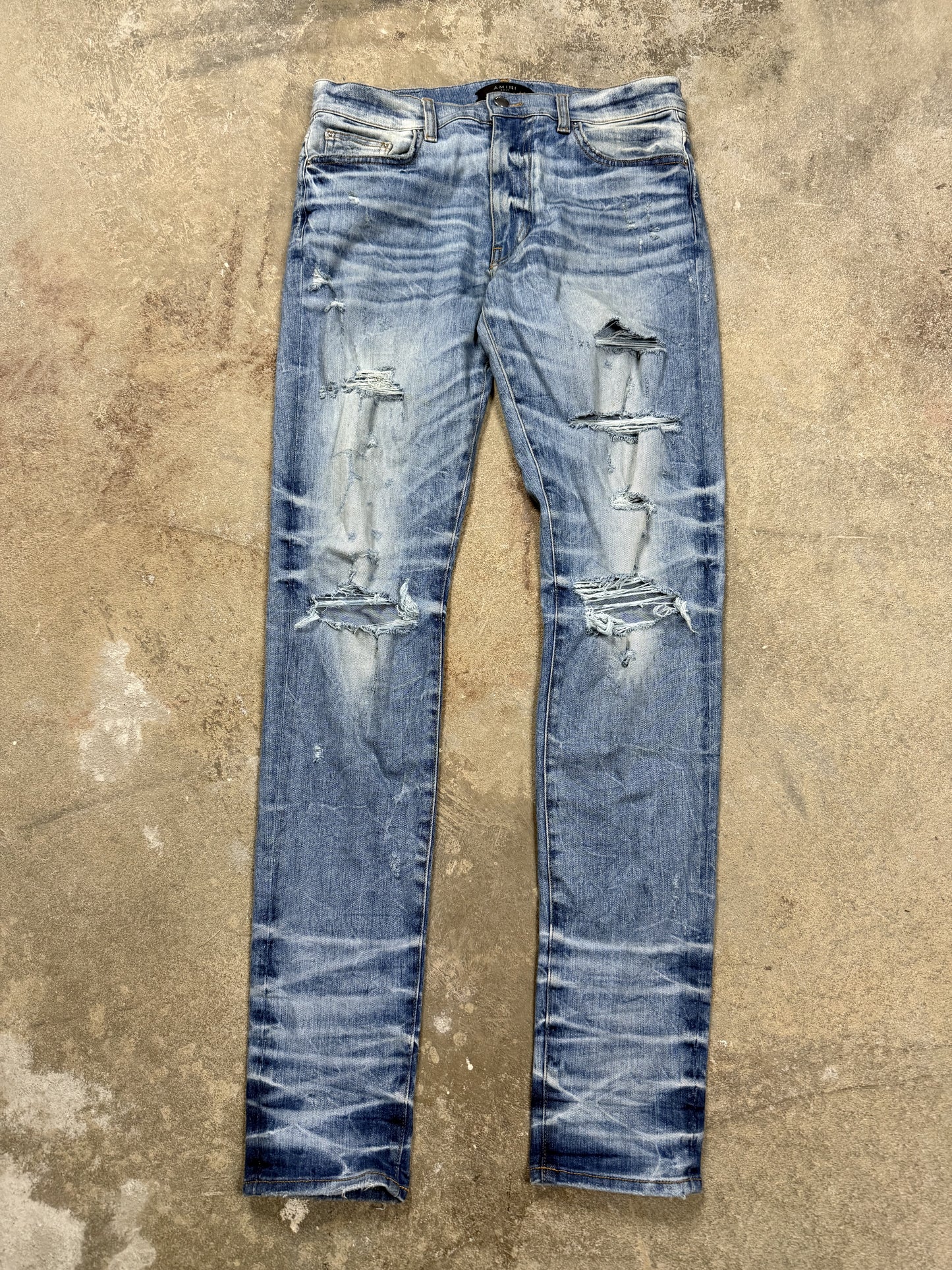 Amiri Plain Thrasher Light Wash Used 32