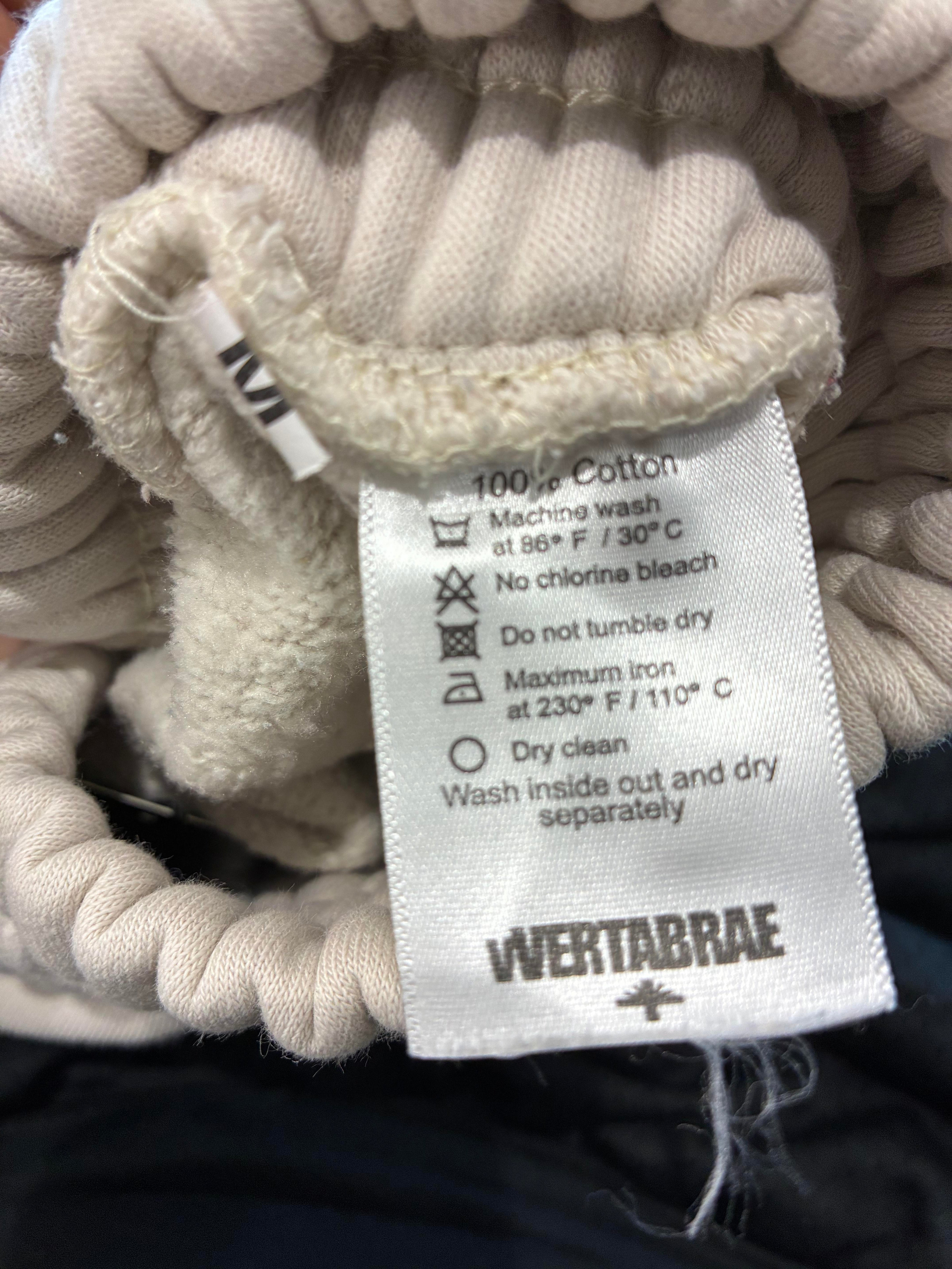 Vertabrae 'Black Spot' Cream Sweats