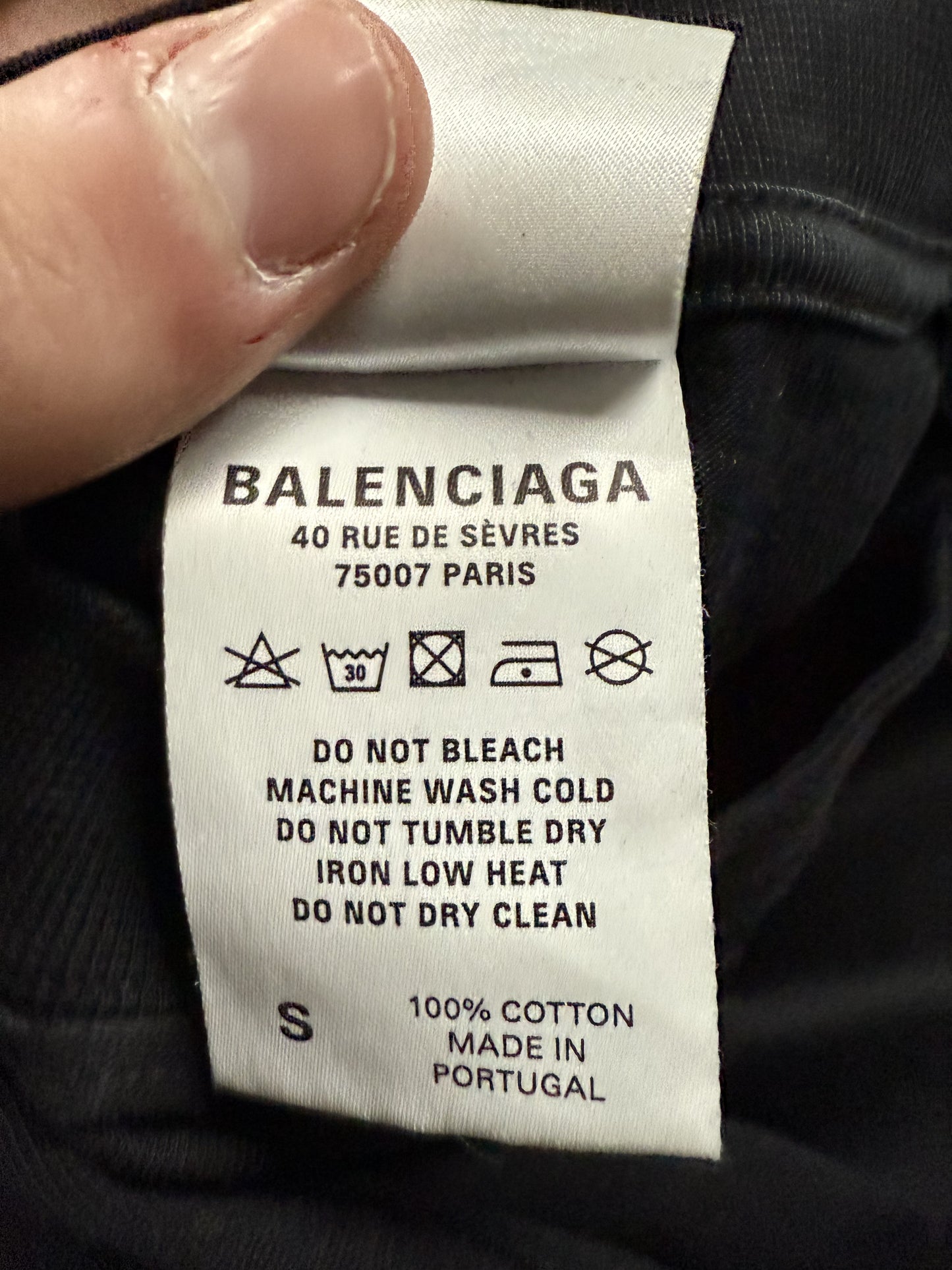 Balenciaga Inside Out Tee Black Used 4 (XL)