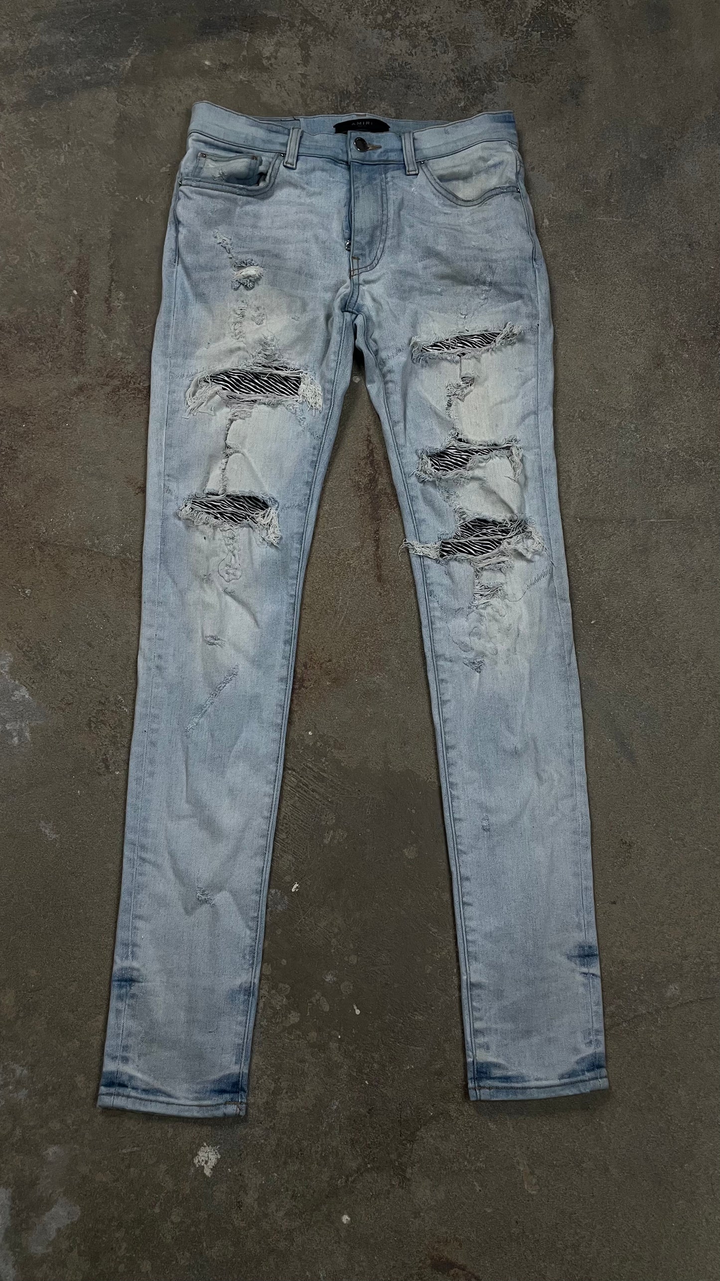 Amiri Light Wash Zebra Crystal Patch Used 30