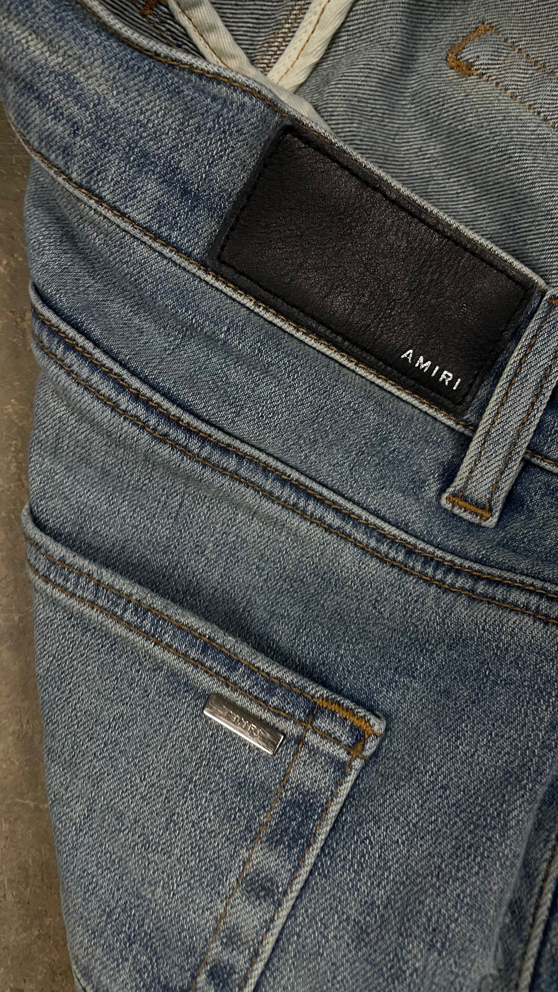 Amiri Plain Thrasher Light Wash Knee Rip Used 38