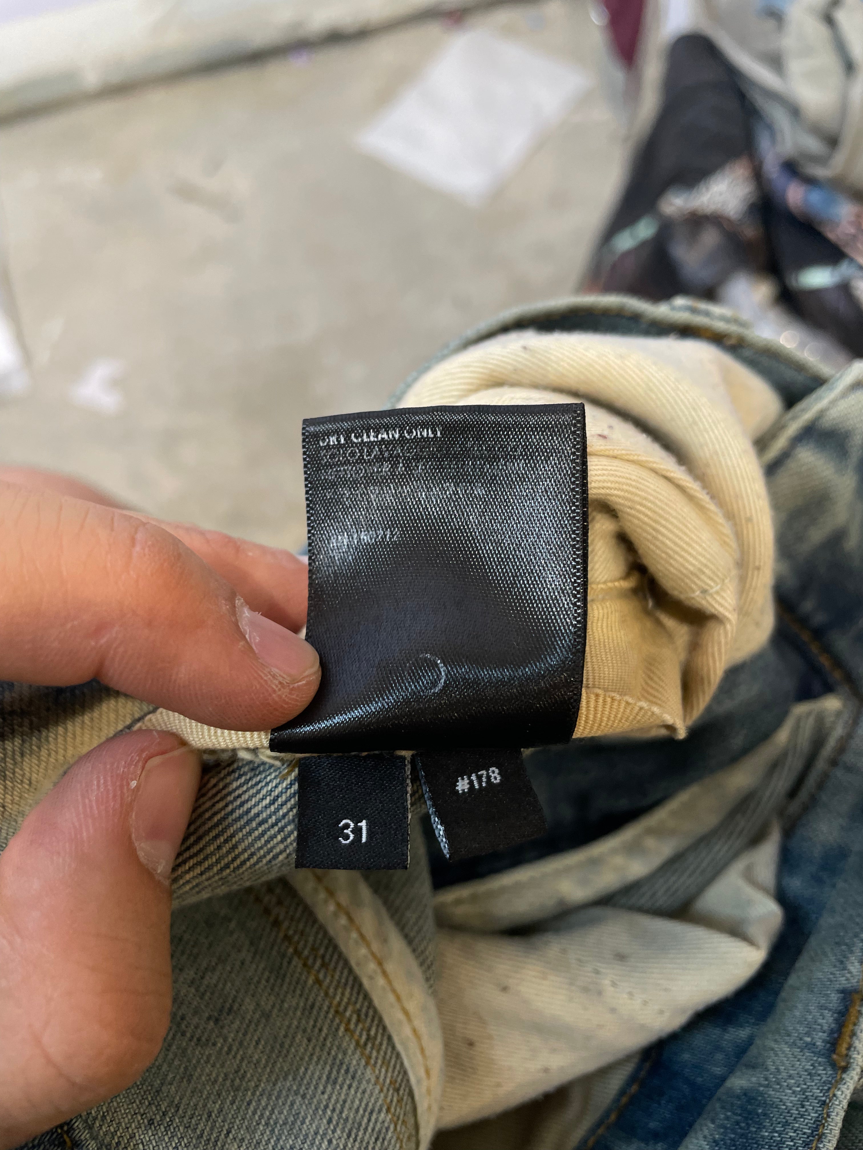 Amiri Jeans Light Wash White Stripe Used 31