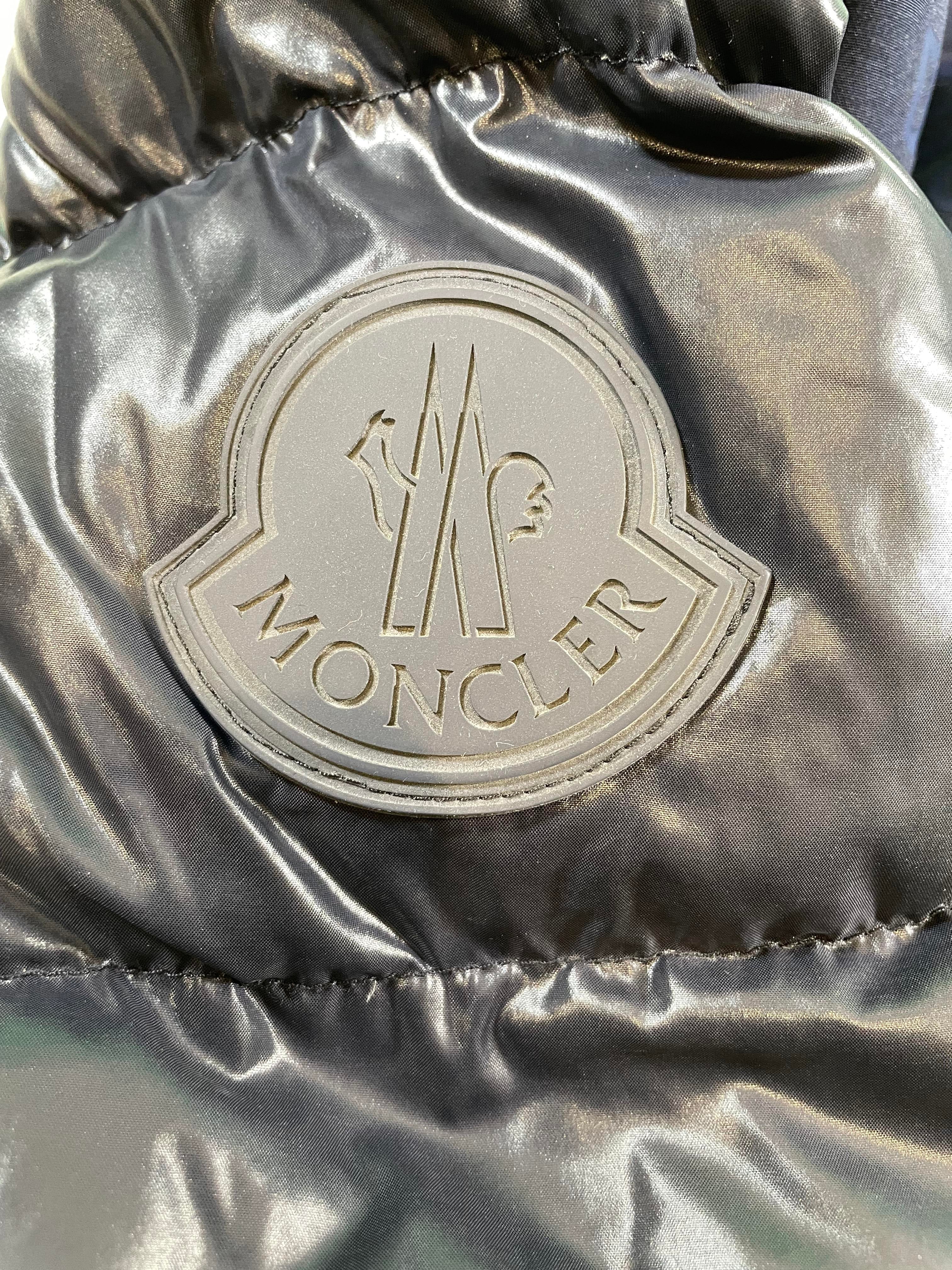 Moncler Berry Giubotto (Girl's) Navy Jacket