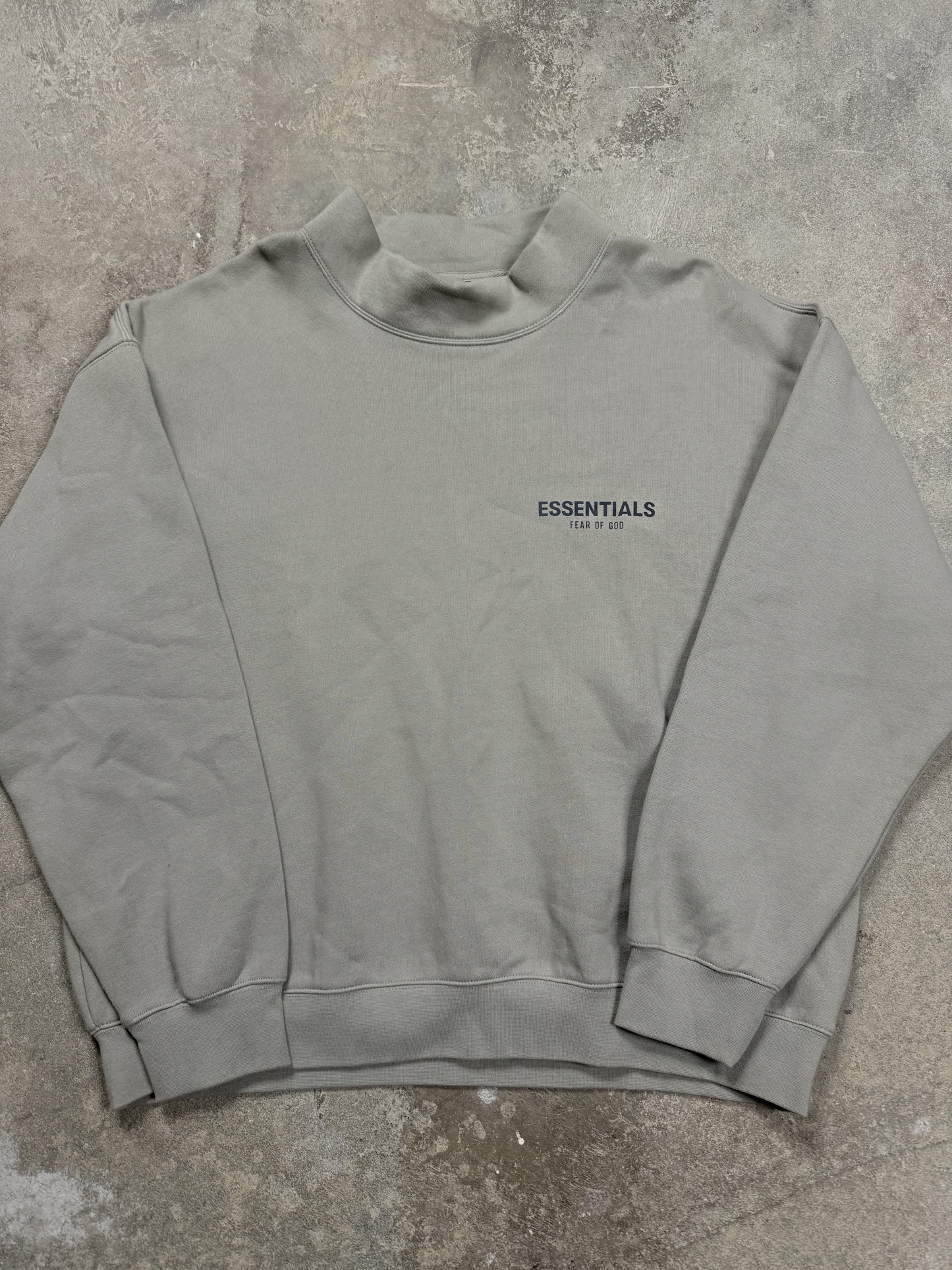 Essentials Crewneck Moss Used Large