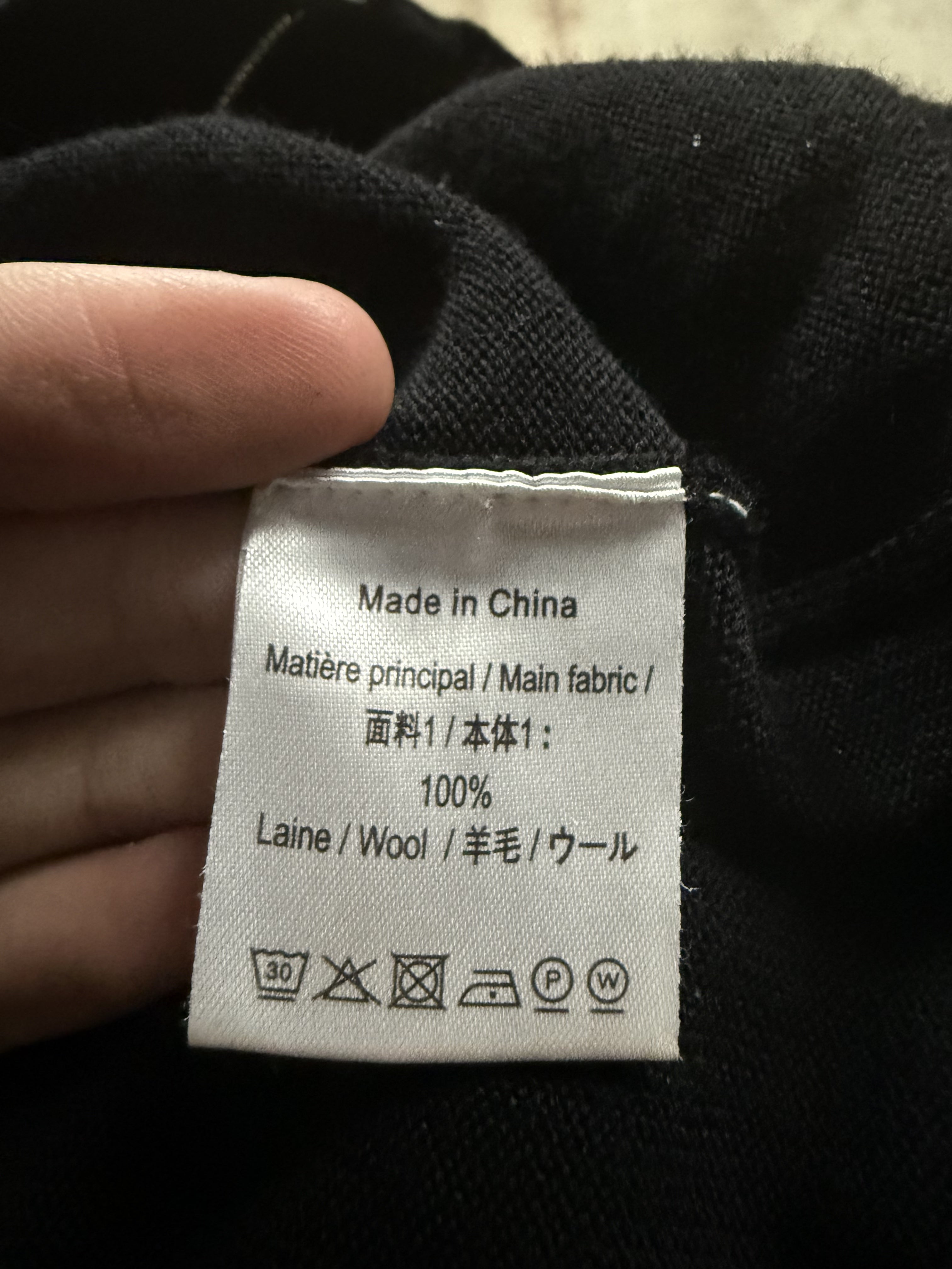 LV Zip Up Black Cashmere Uniform Used Medium