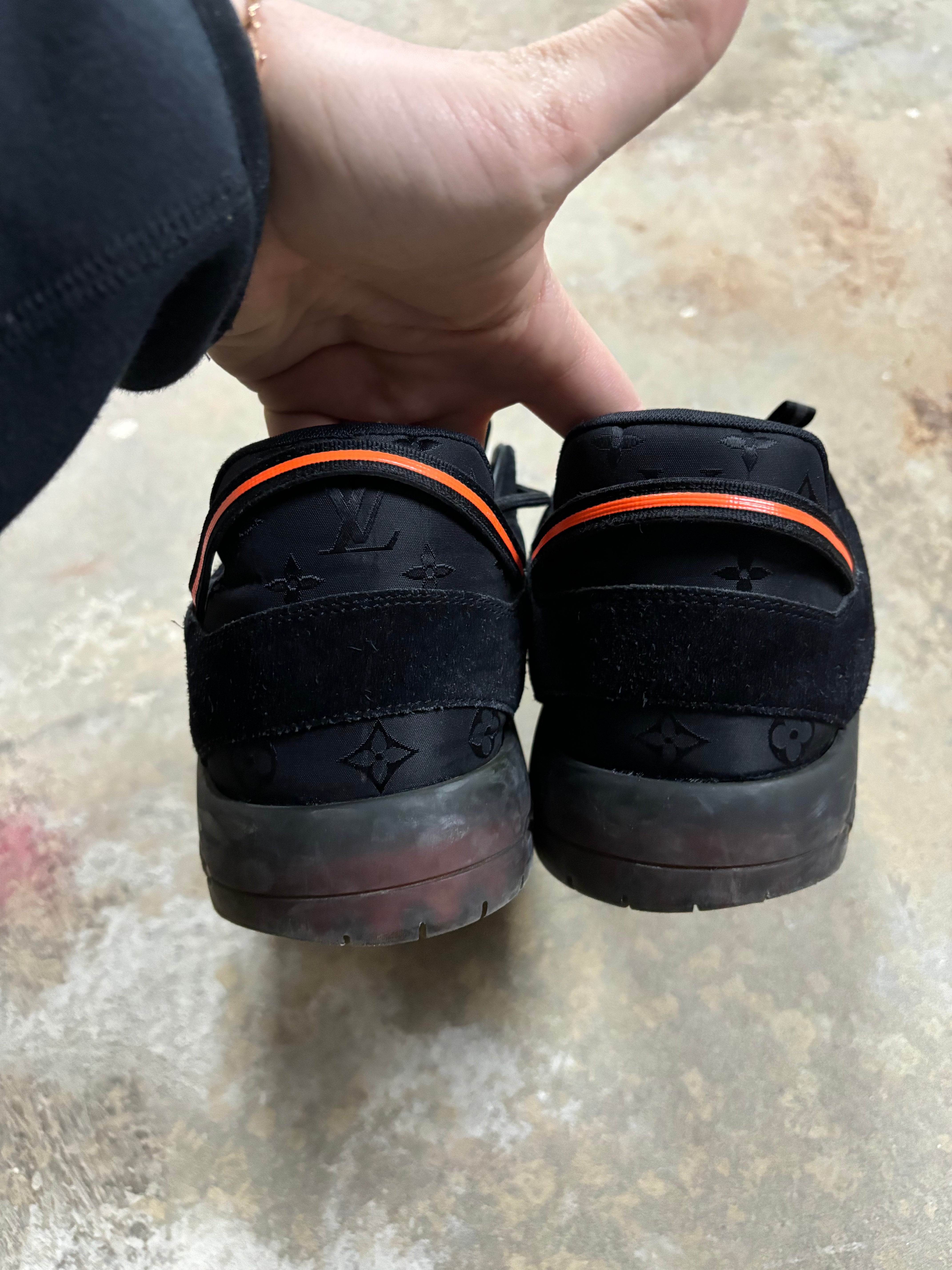 LV Virgil Sneaker Low Black Orange Used LV 10 (US 11.5) No Box
