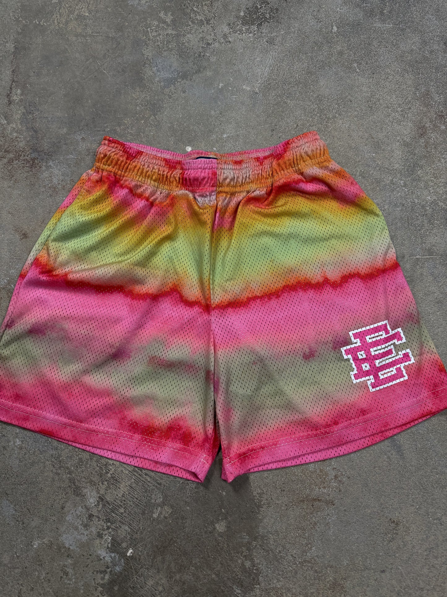 EE Shorts Tie Dye Pink EE Used Large