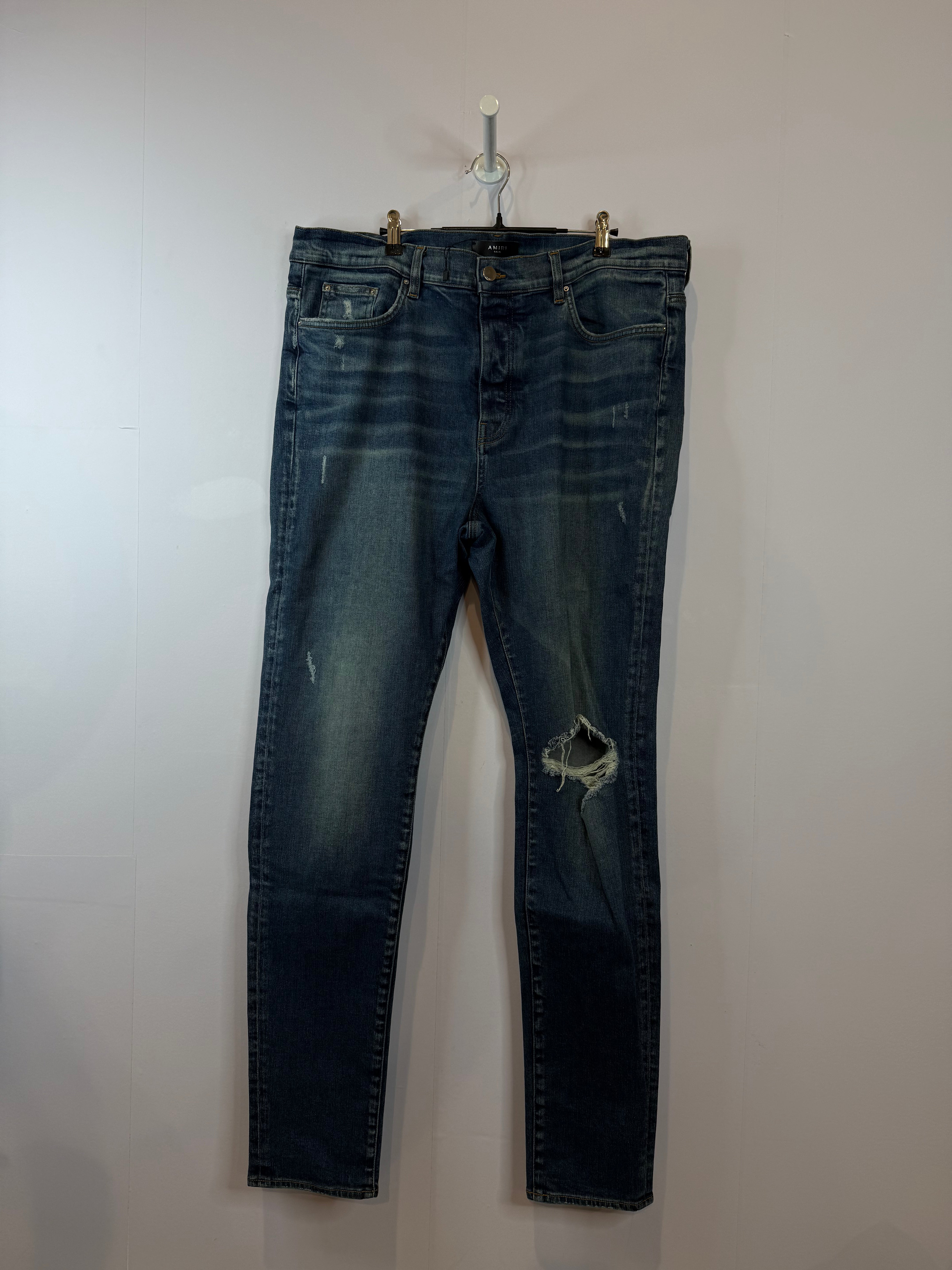 Amiri Jeans Thrasher Blue Ripped Used 40