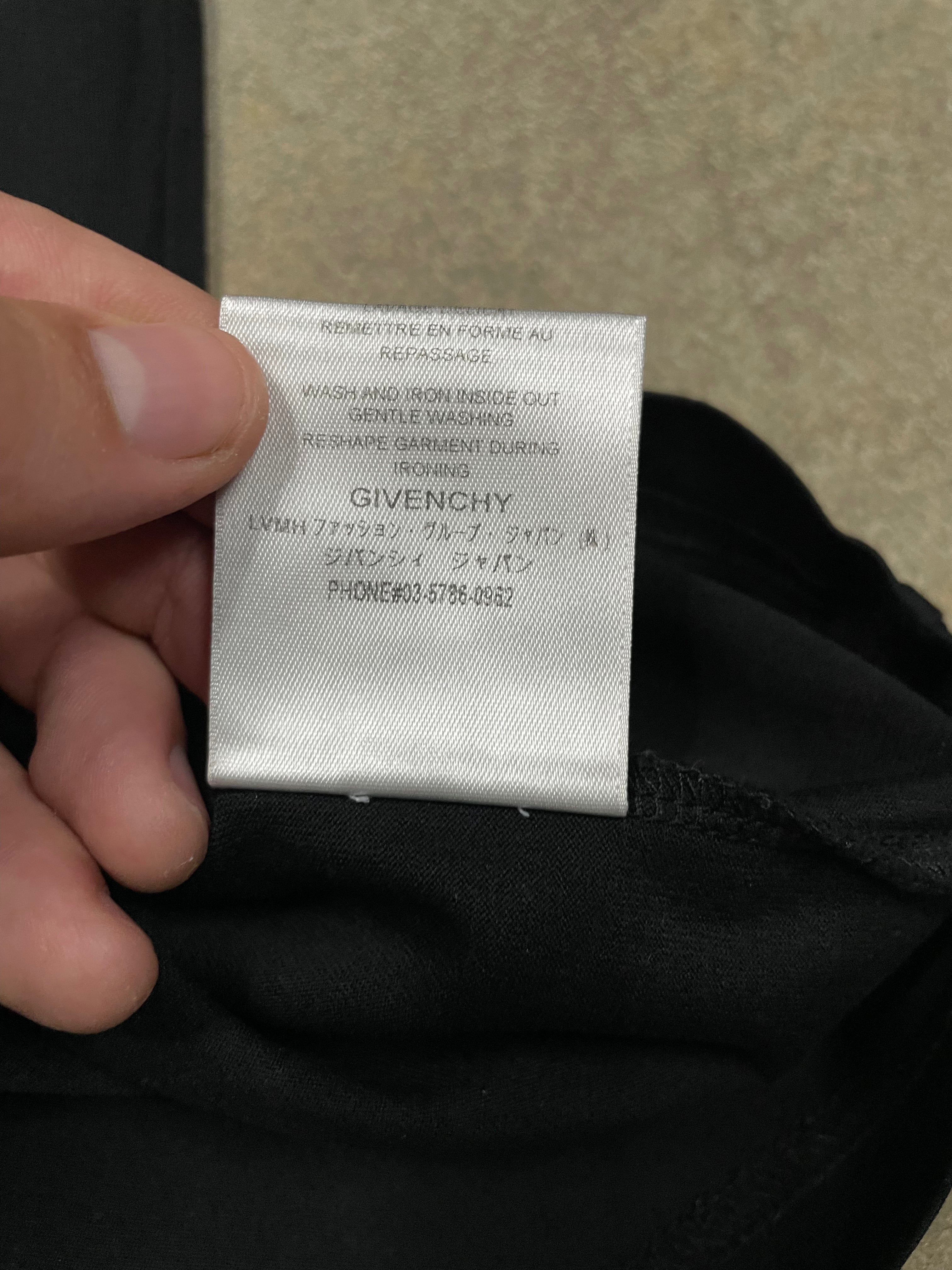 Givenchy Chest Logo Tee XXL Used
