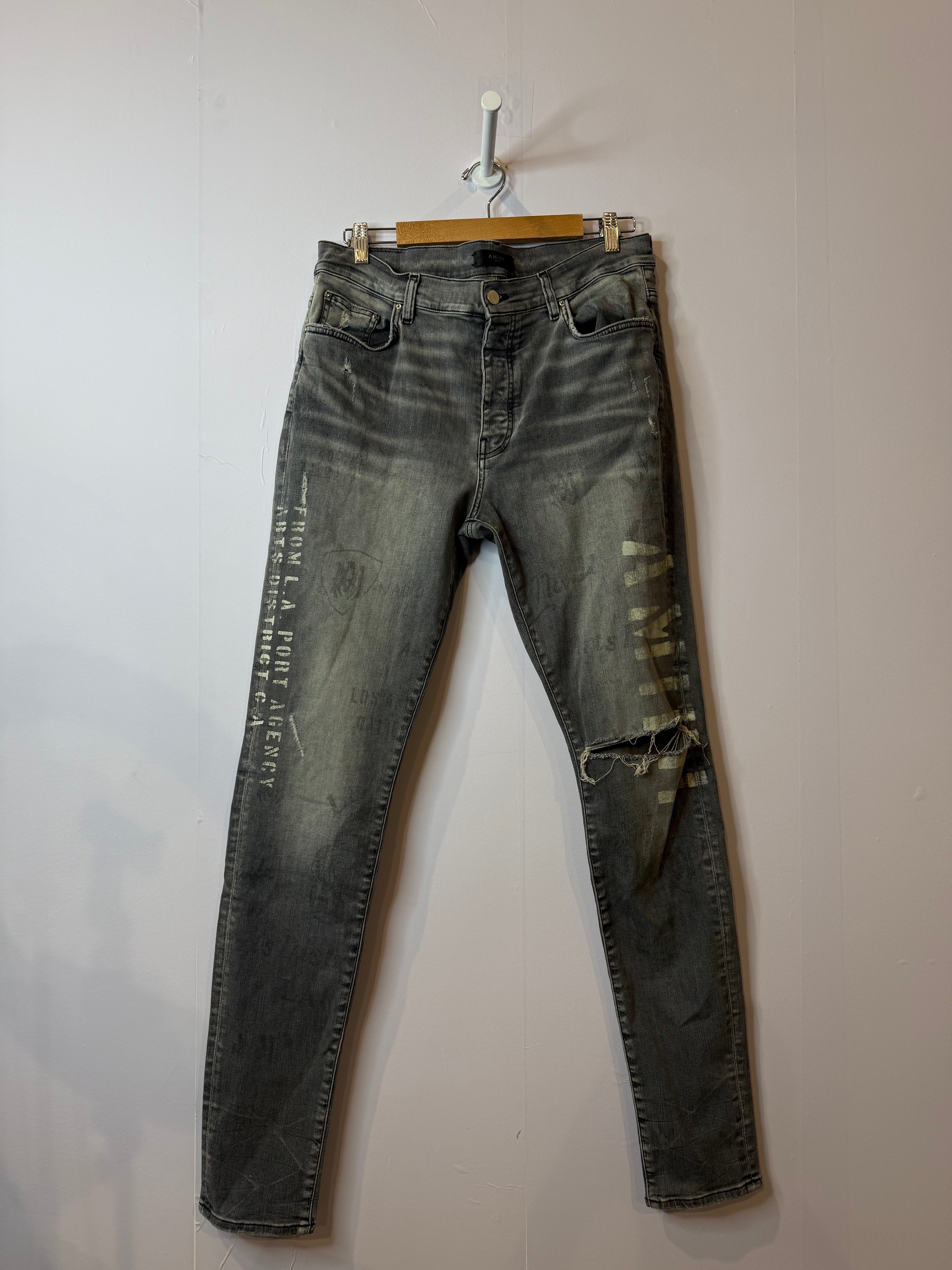 Amiri Jeans Stencil Grey All Over Used 36