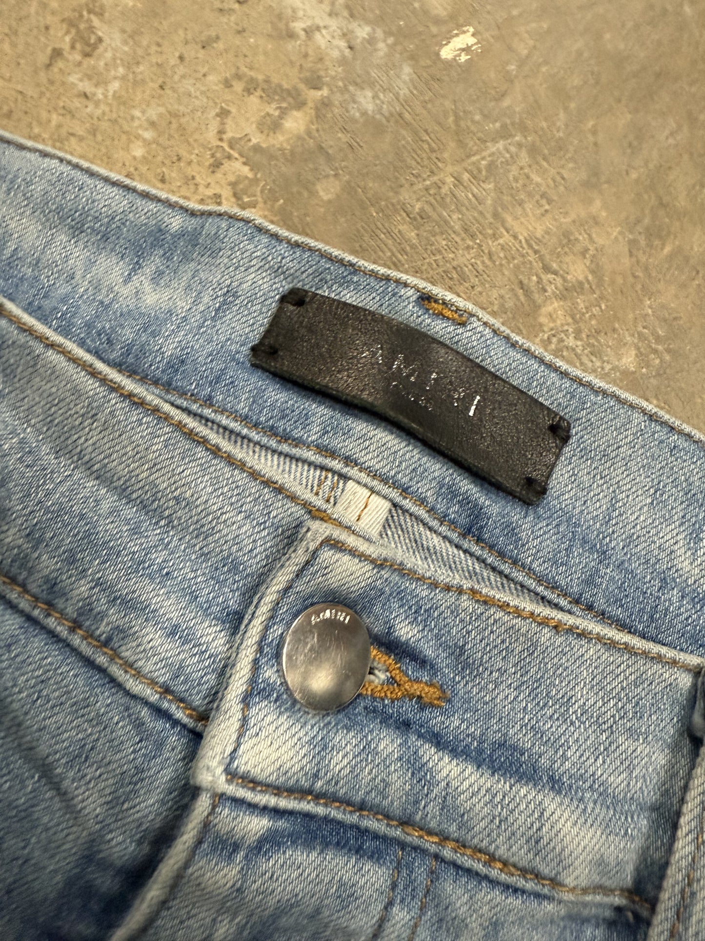 Amiri 22 Side Logo Jeans Light Wash Used 34