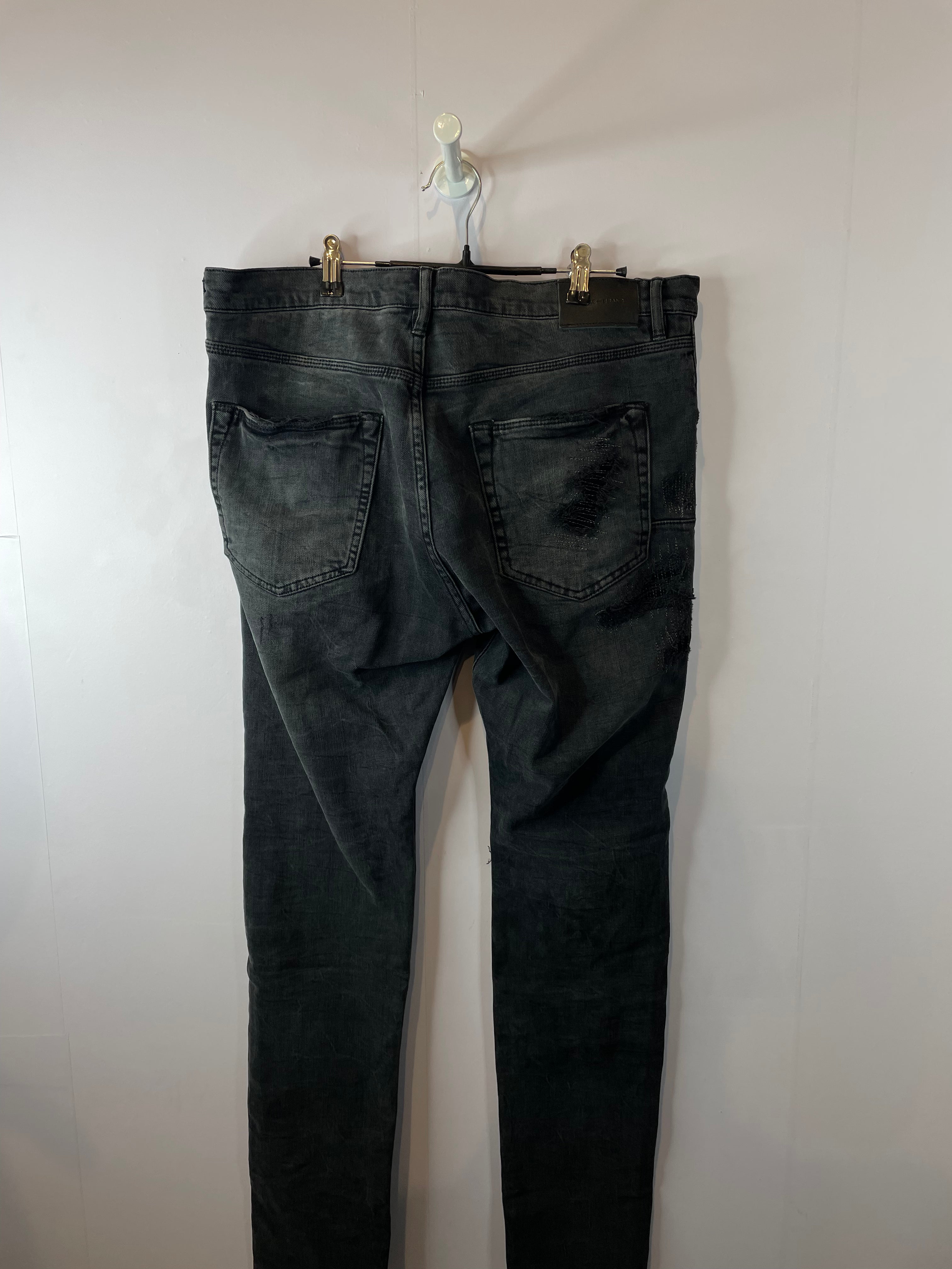Purple Jeans Black Wash Plain (No Tag) Used 34