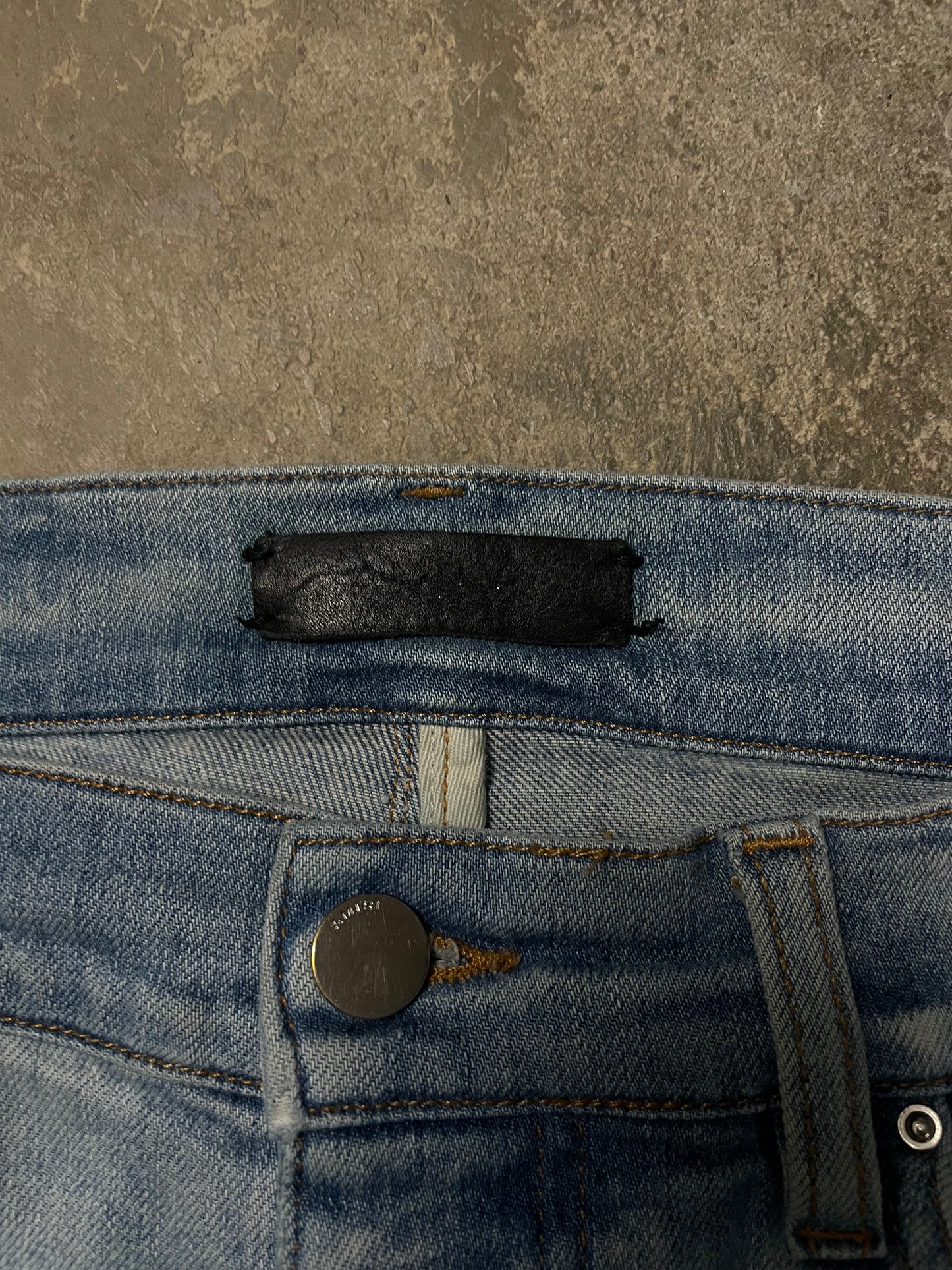 Amiri MX1 Lightwash Blue Red Patch Used 30