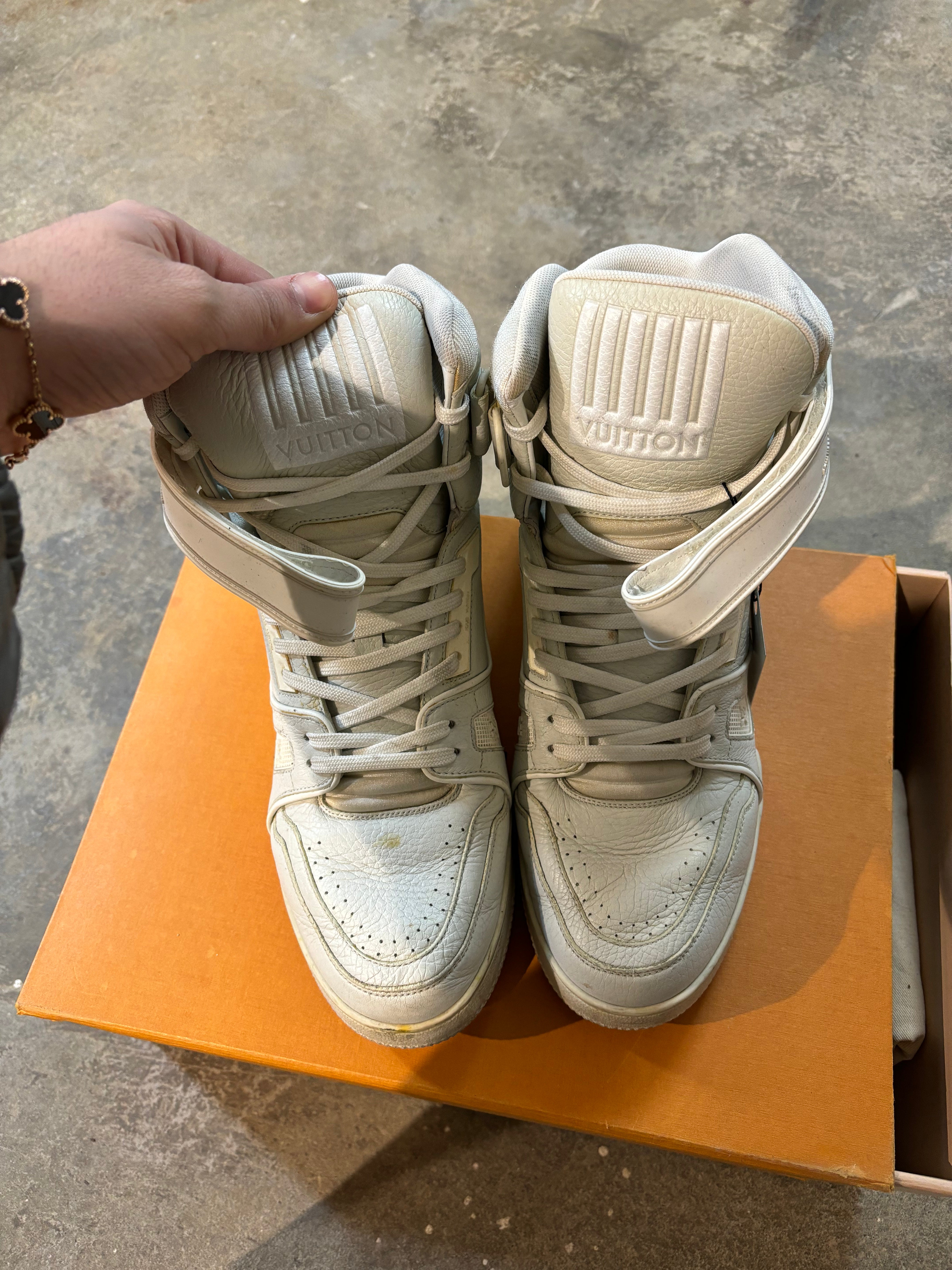 LV Virgil High Top Trainer Cream Used US 8.5 With Box