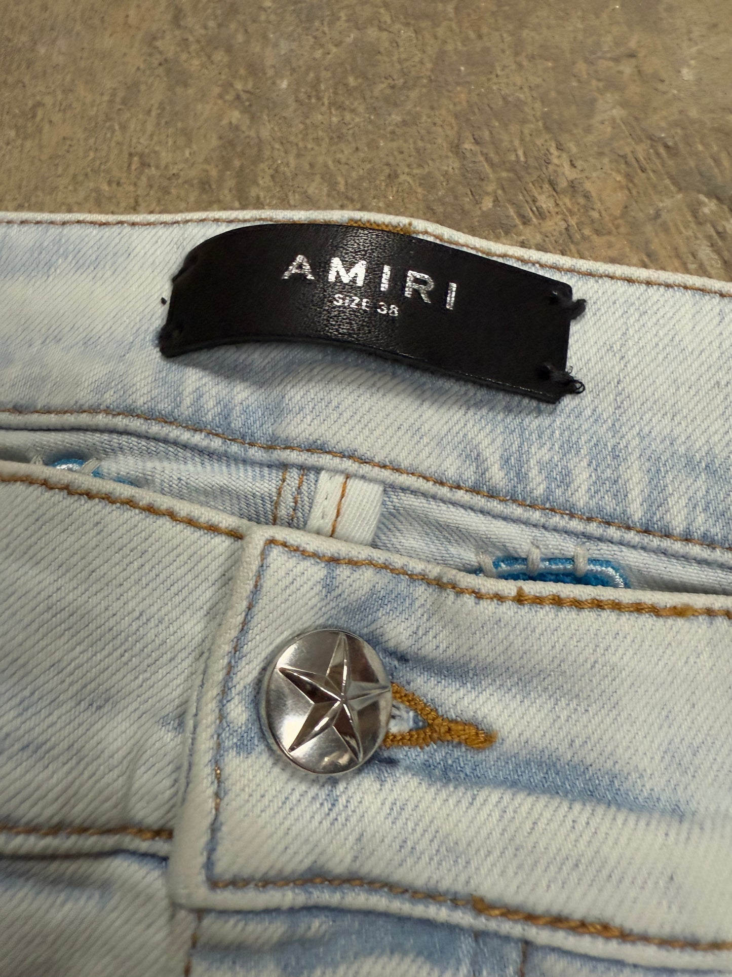 Amiri Chemist Jeans Light Wash White Stars Used 38