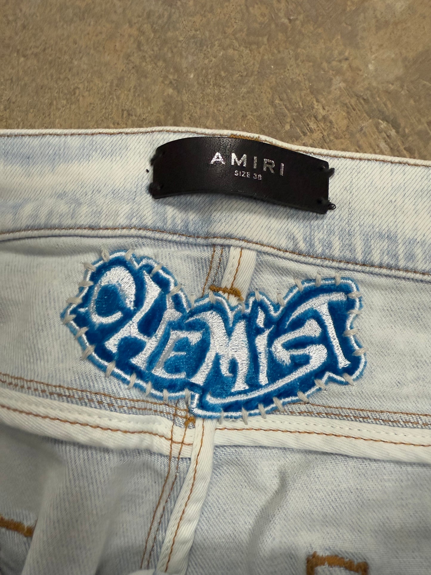 Amiri Chemist Jeans Light Wash White Stars Used 38