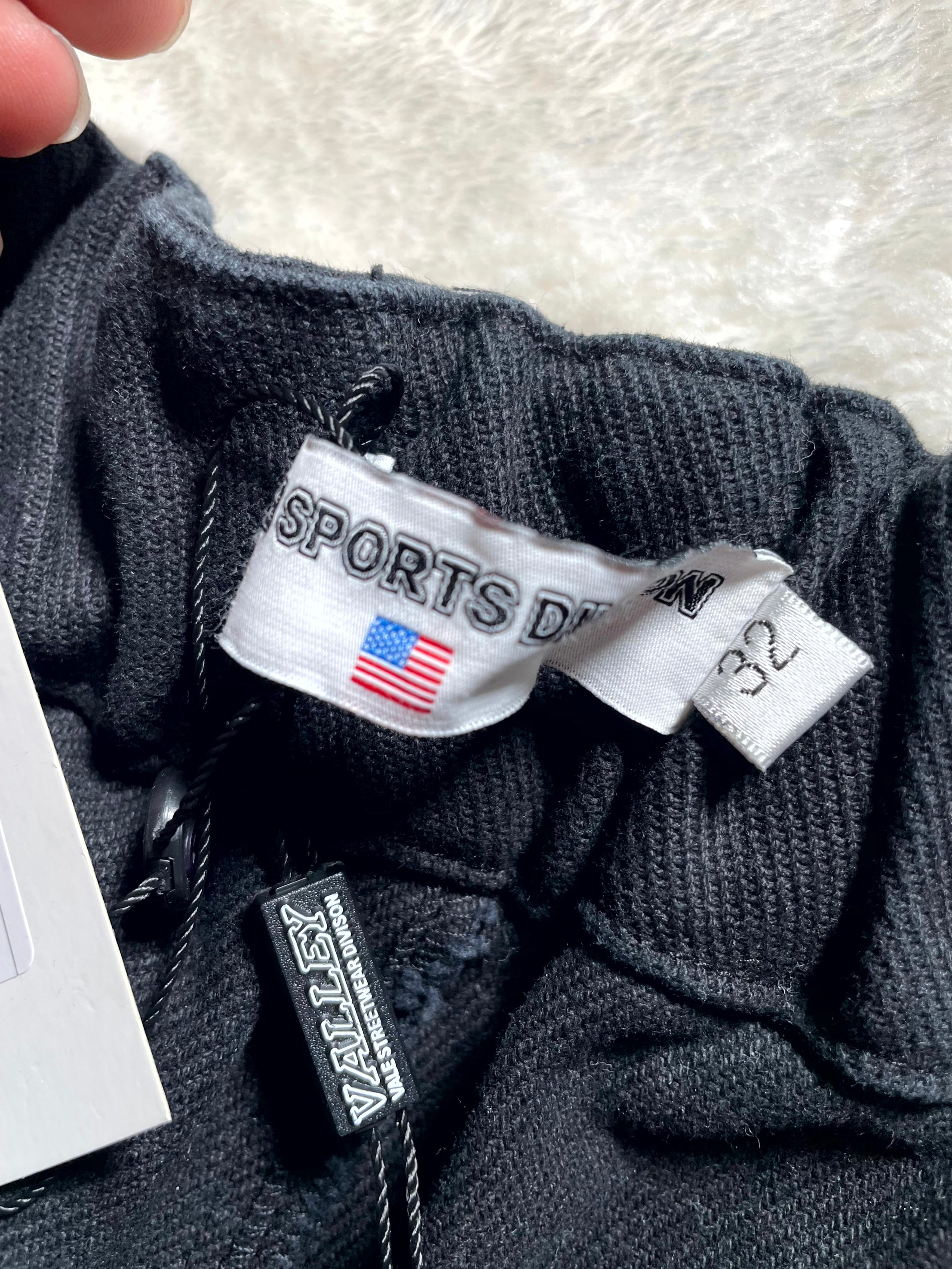 Vale Sun Logo Cargo Black Pants