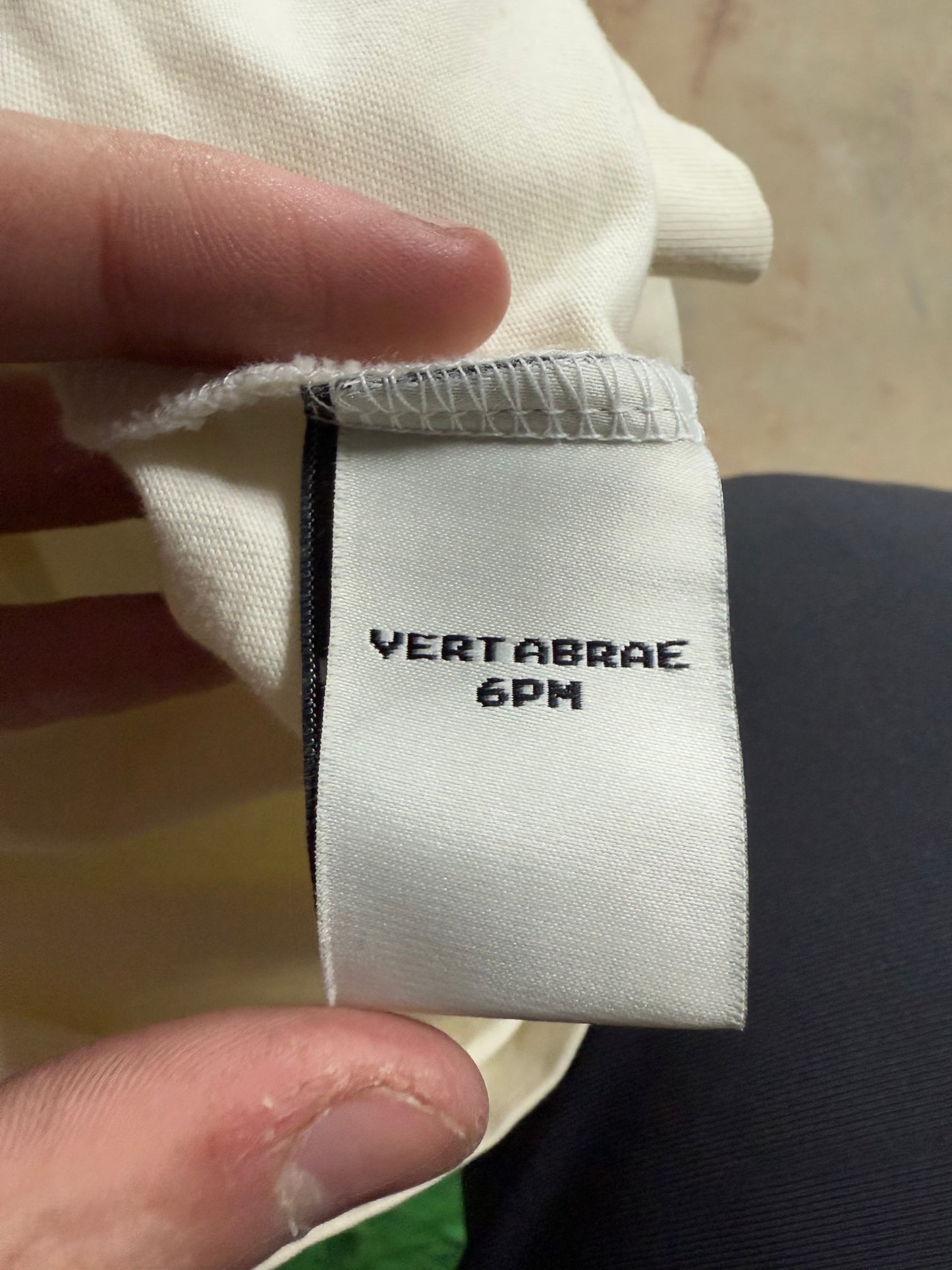 Vertabrae Tee Cream Black Used Small