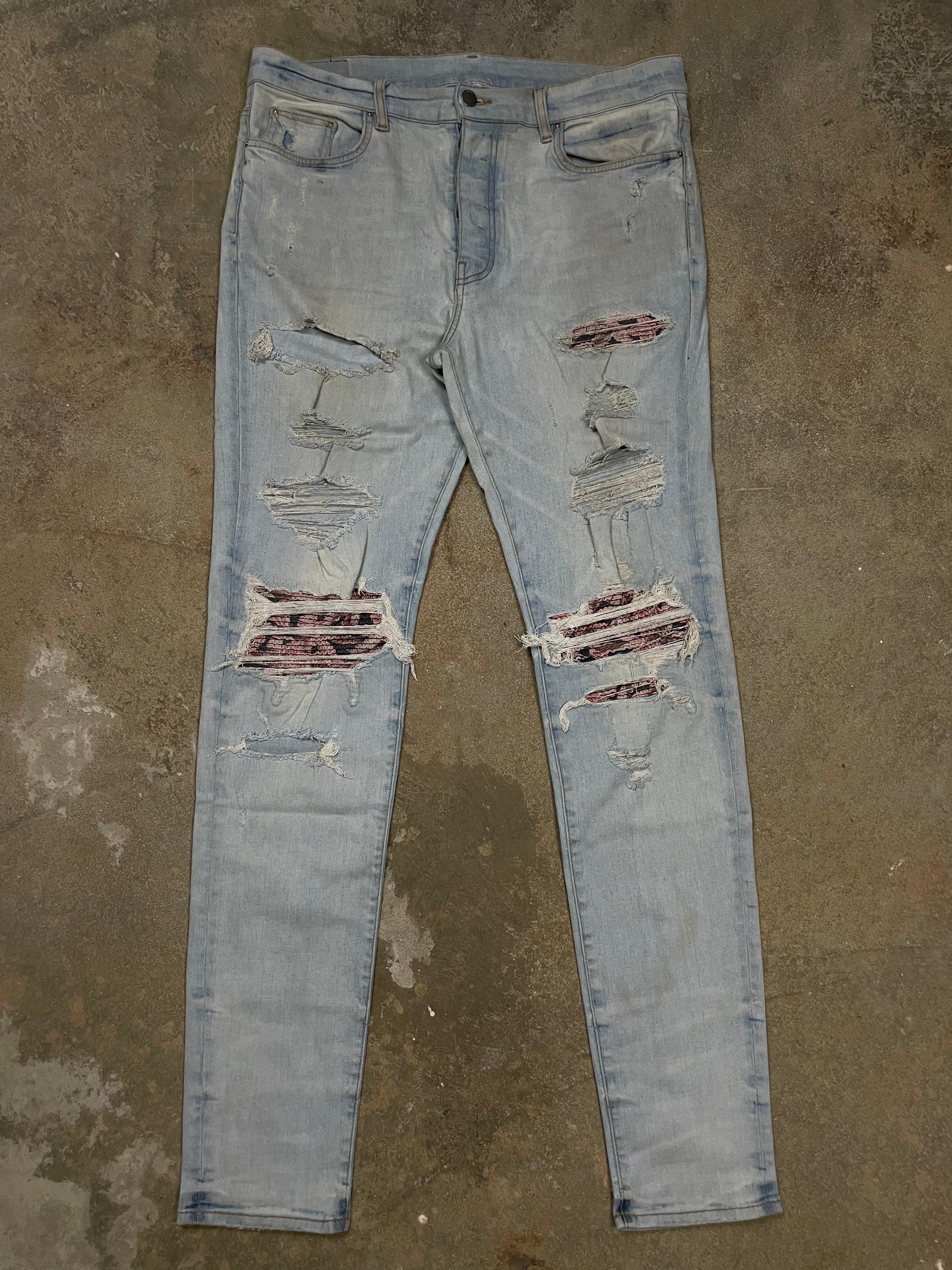 Amiri Light Wash Black Pink Patch 38 Used
