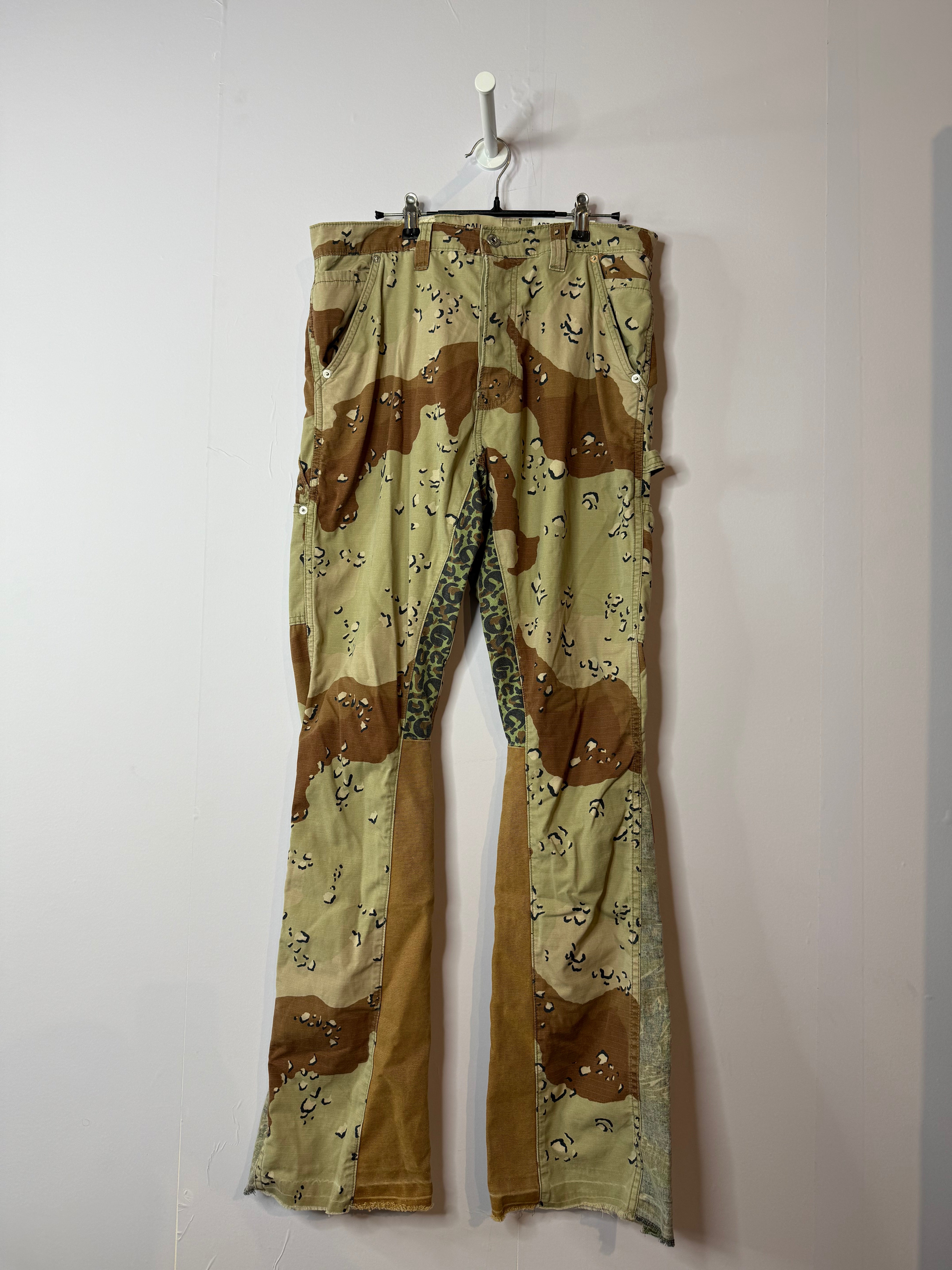 Gallery Dept Dessert Camo Flared Jeans