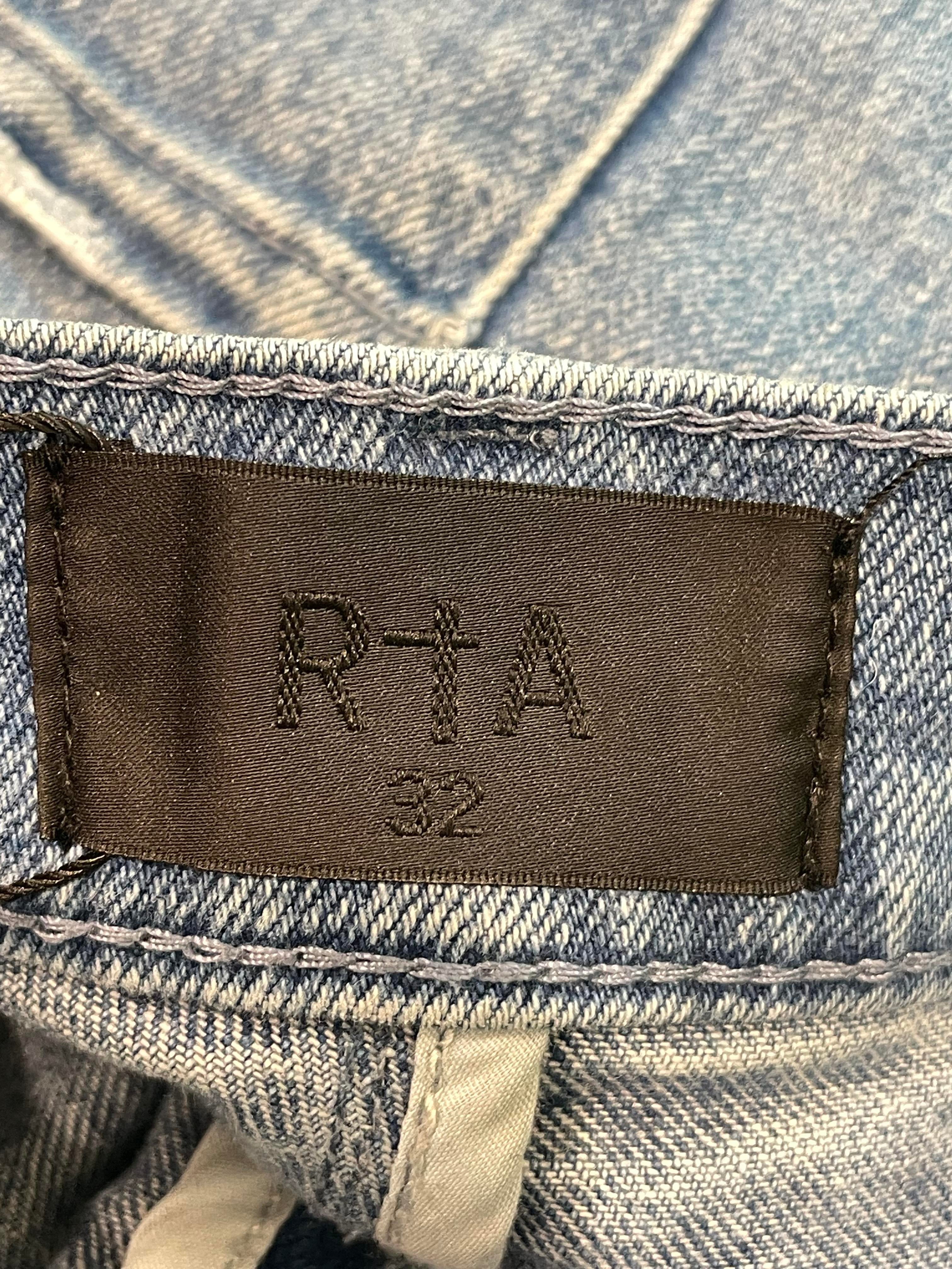 RTA Zipper Knee Patch Light Wash Blue Jeans