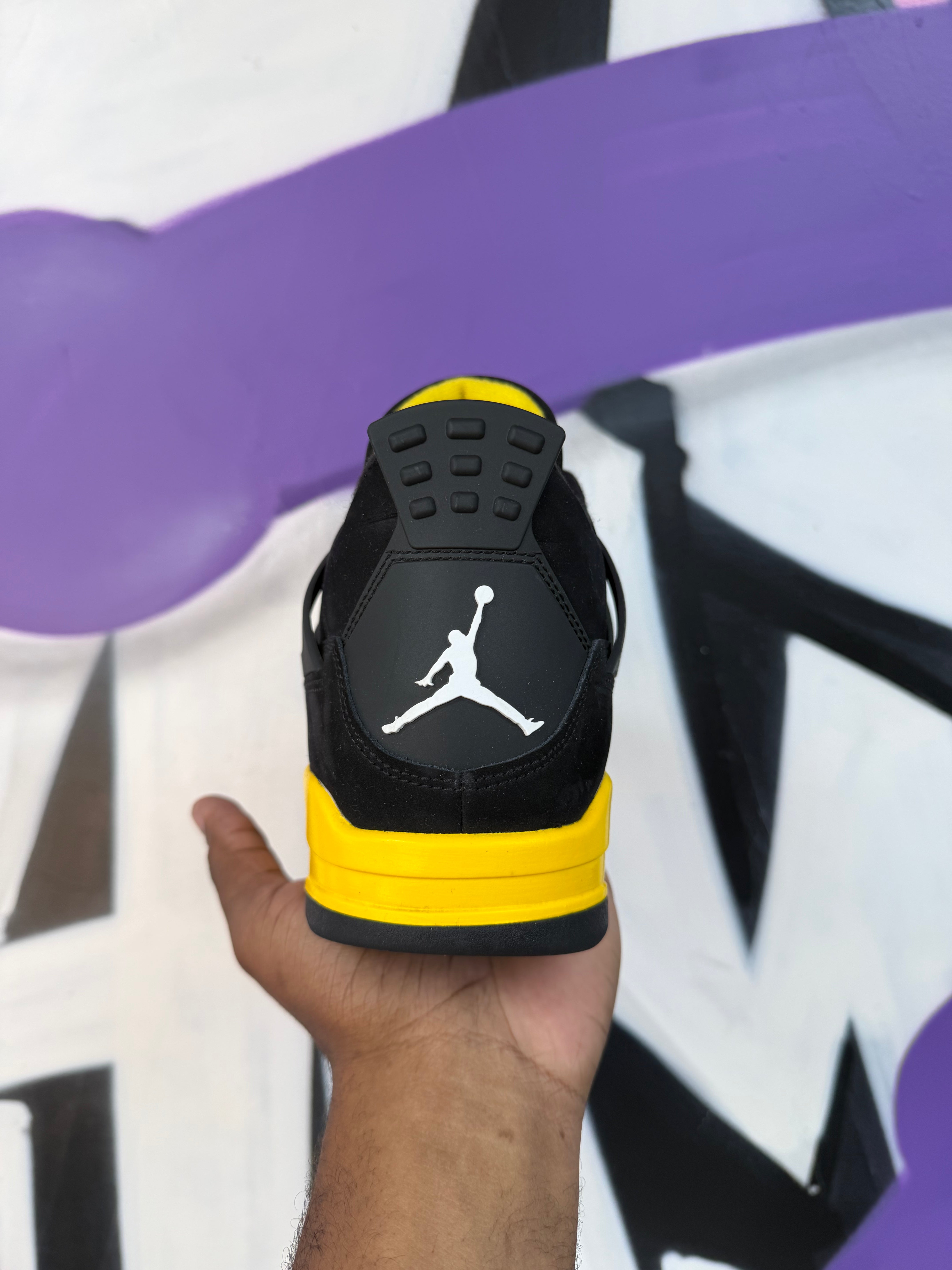 Jordan 4 Yellow Thunder Sneakers