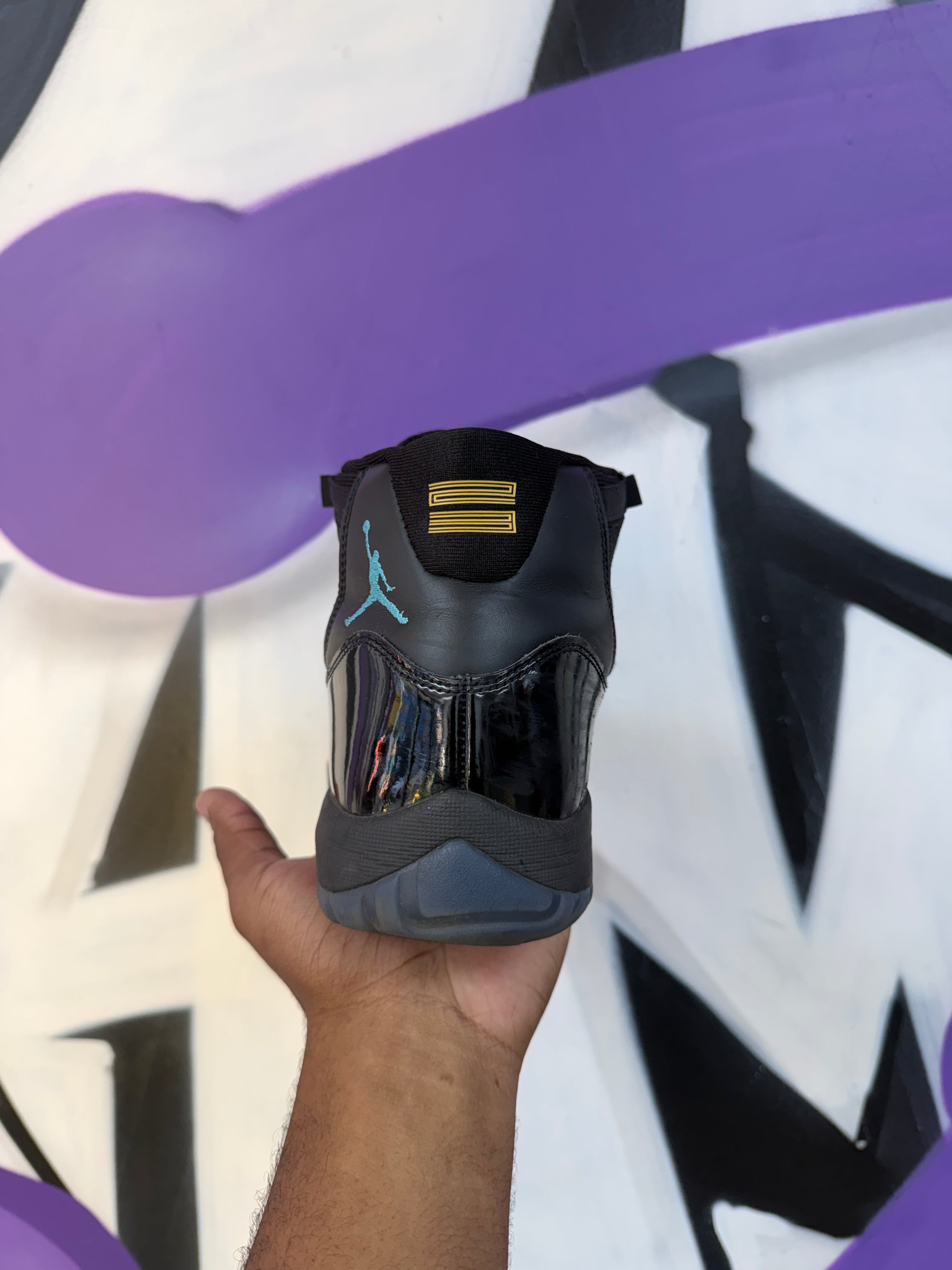 Jordan 11 Gamma Sneakers
