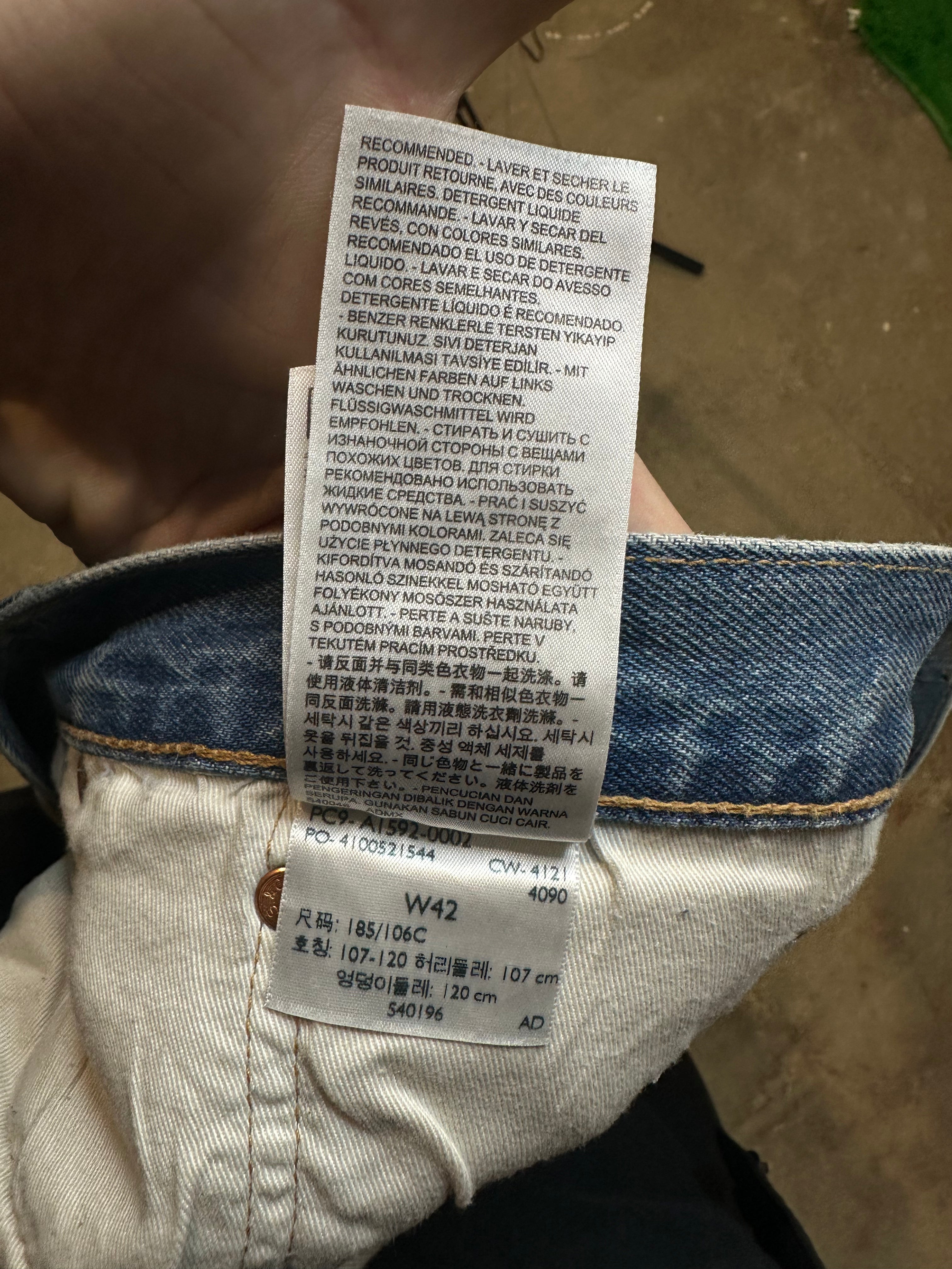 Denim Tears Irak Jeans Light Wash Used 42