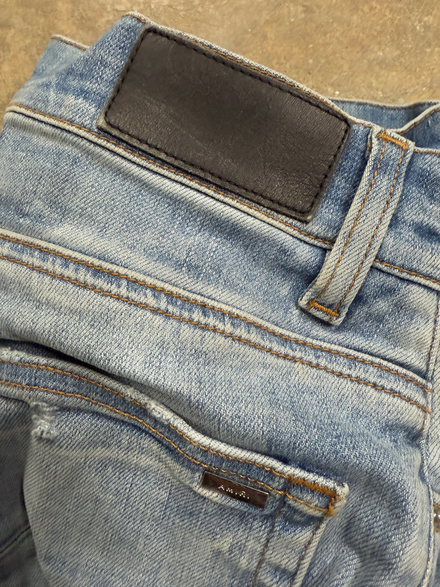 Amiri Jeans Light Wash Old English Used 30