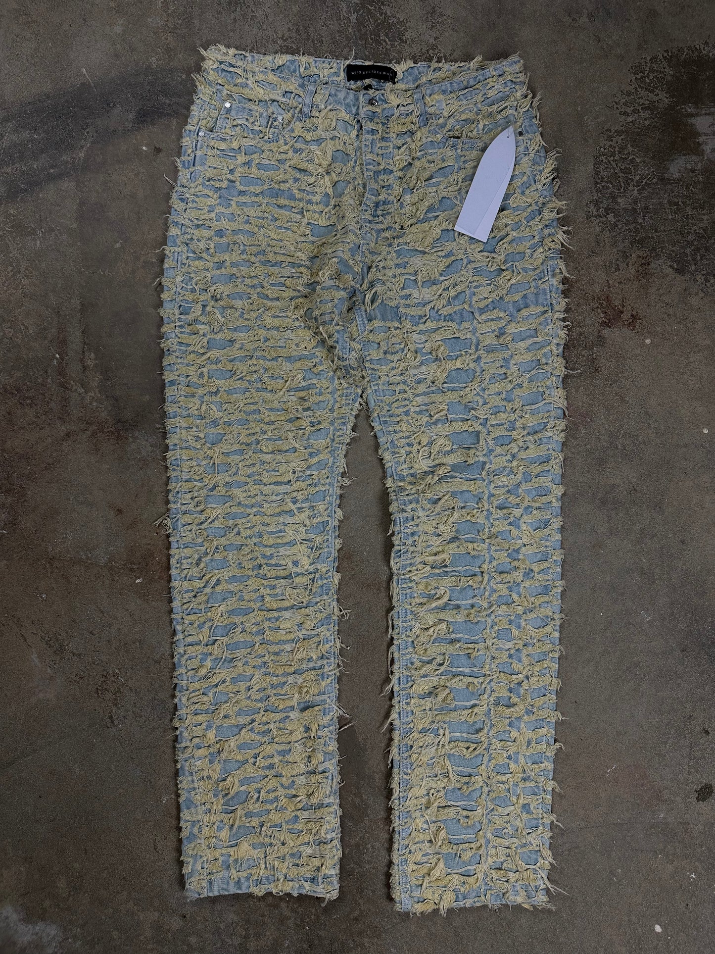 WDW Husk Distressed Denim Size 28 New