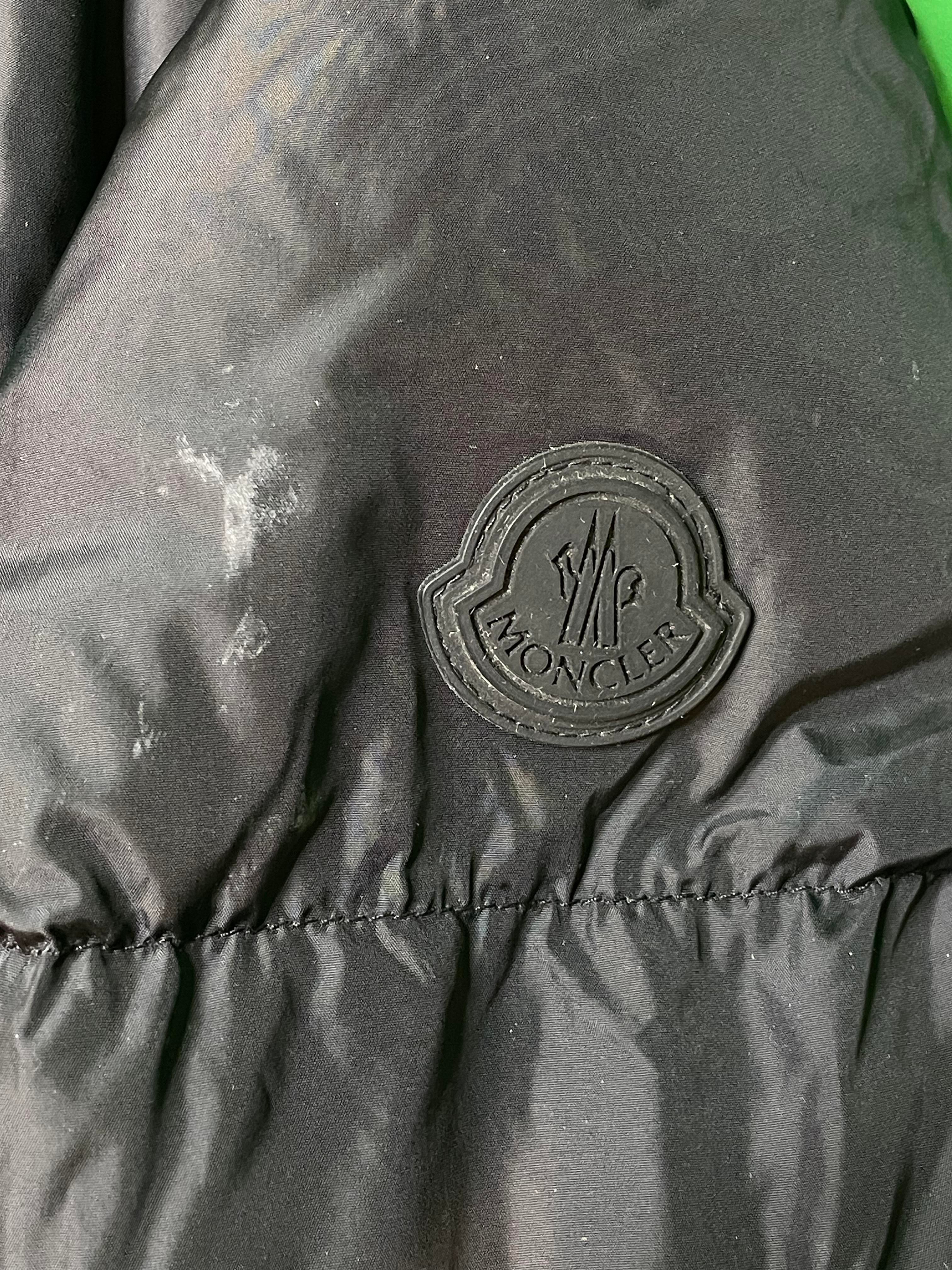 Moncler "Montcla Giubbotto" Down Black Puffer Coat