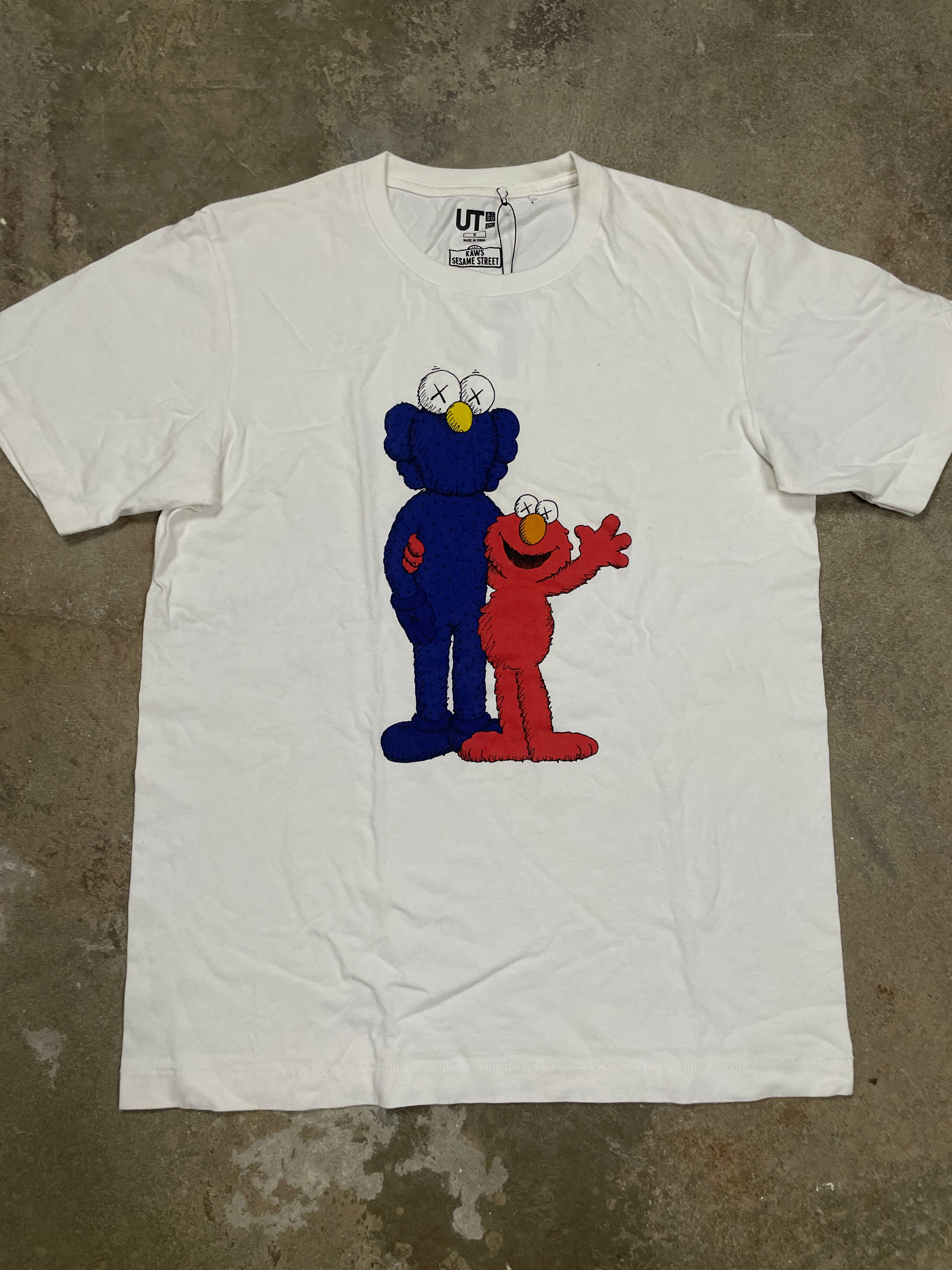 KAWS Uniqlo Tee RWB Used Small