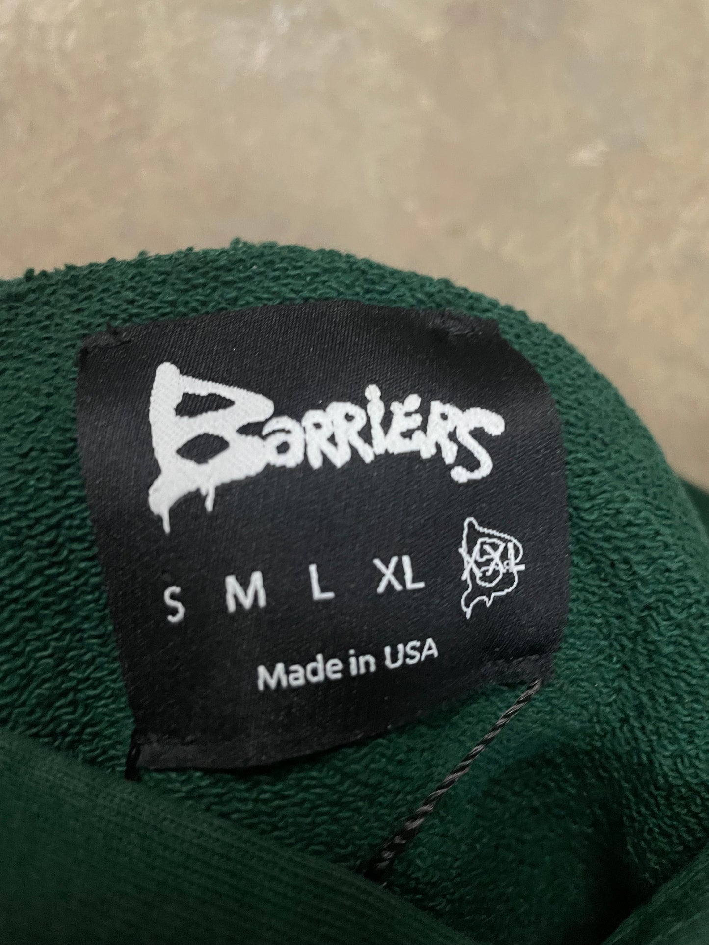 Barriers Hoodie Green Nelson Mendela Used XXL