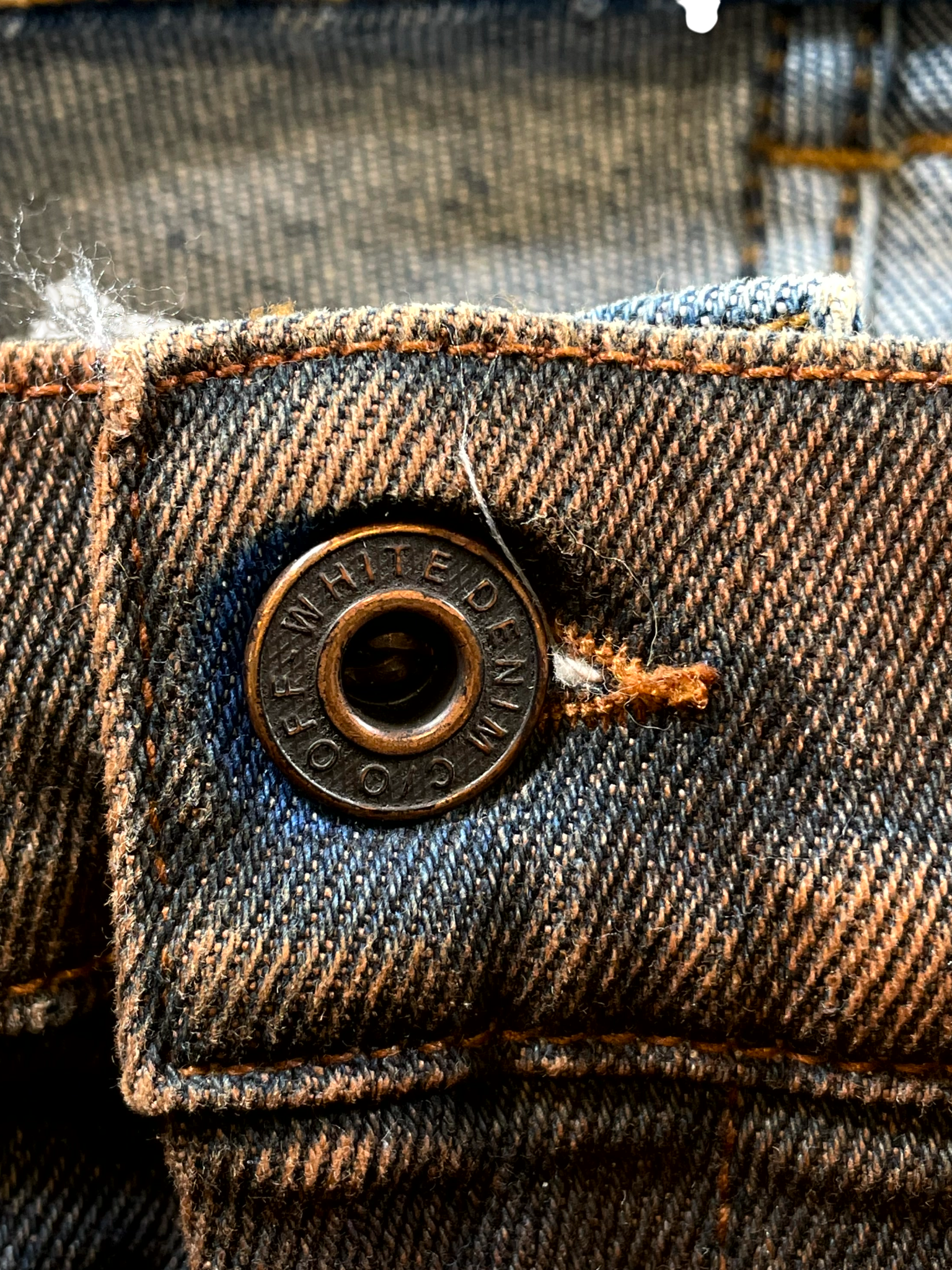 Off-White Arrow Rust Wash Jeans
