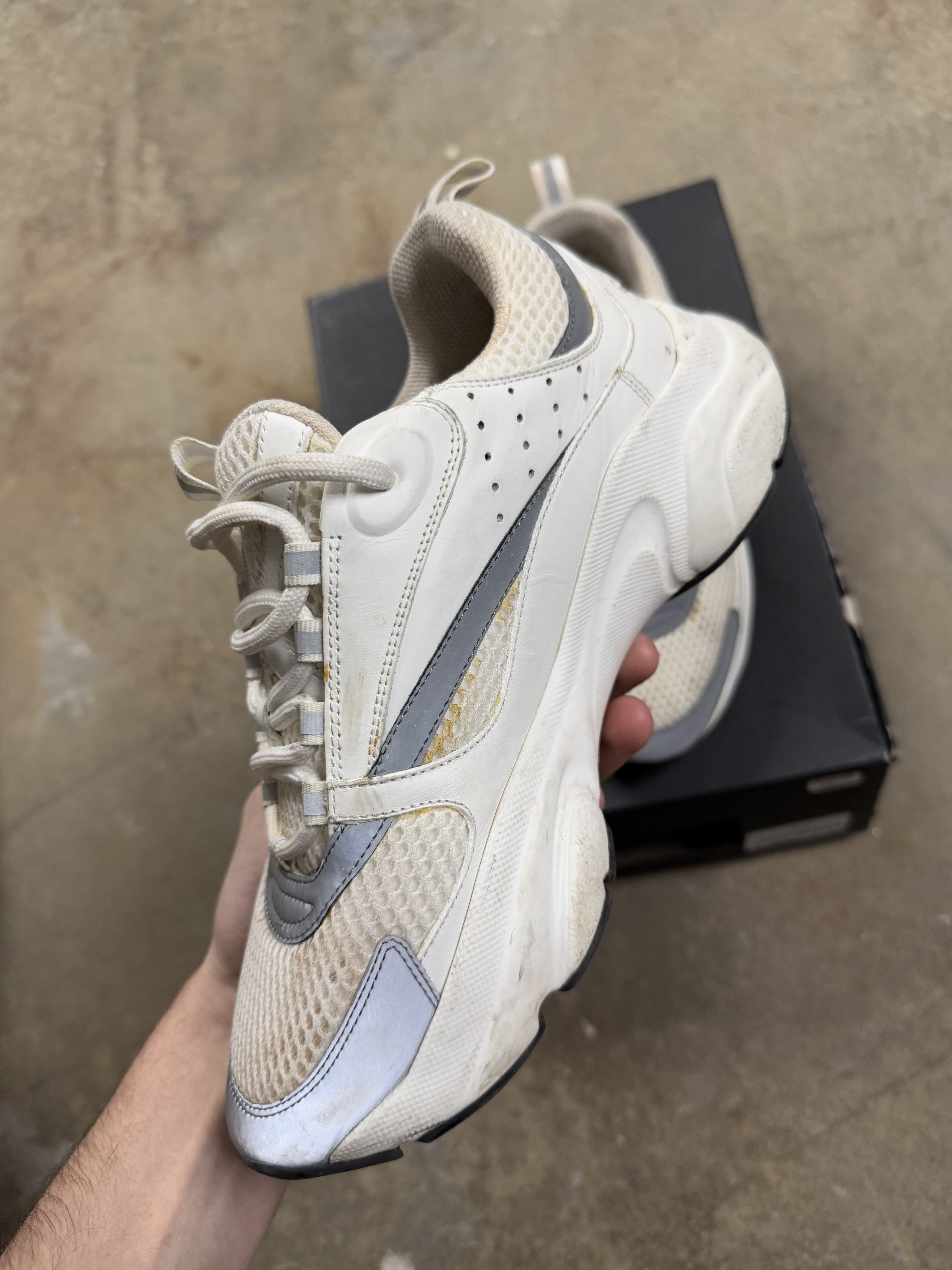 Dior B22 White Homme Used 39 (US 6) With Box