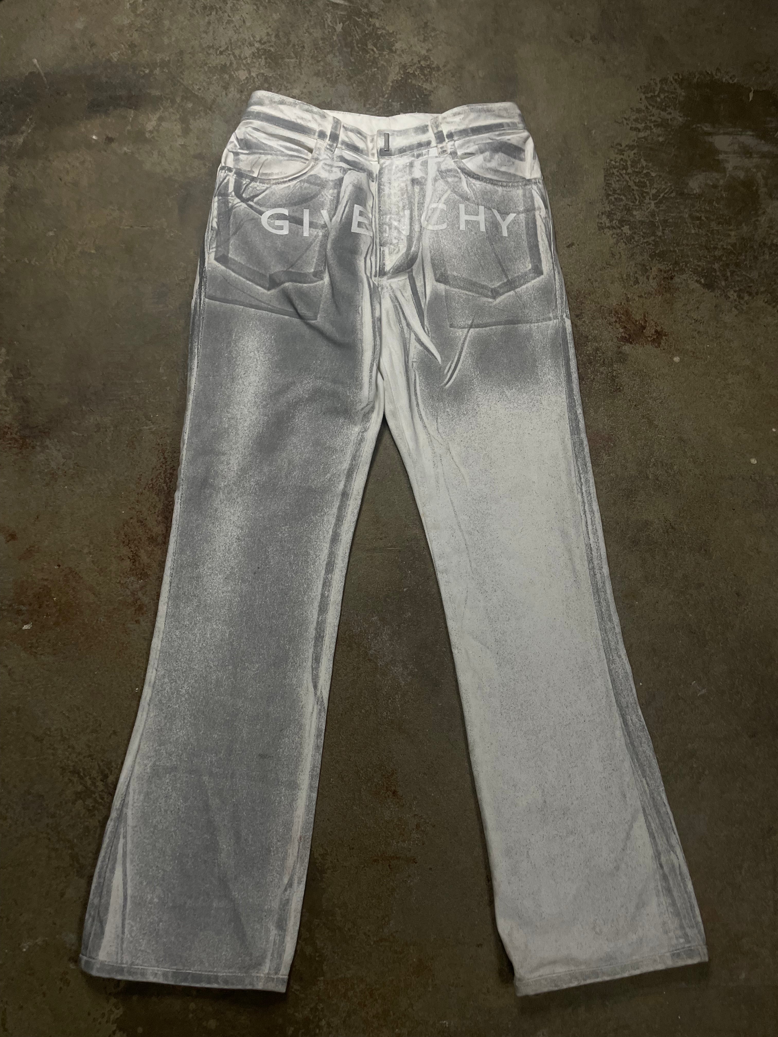 Givenchy Jeans White Silver Used 31