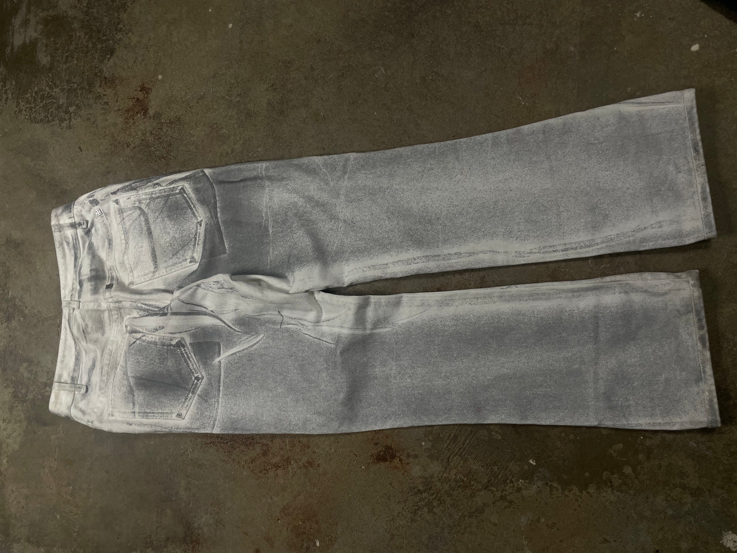 Givenchy Jeans White Silver Used 31