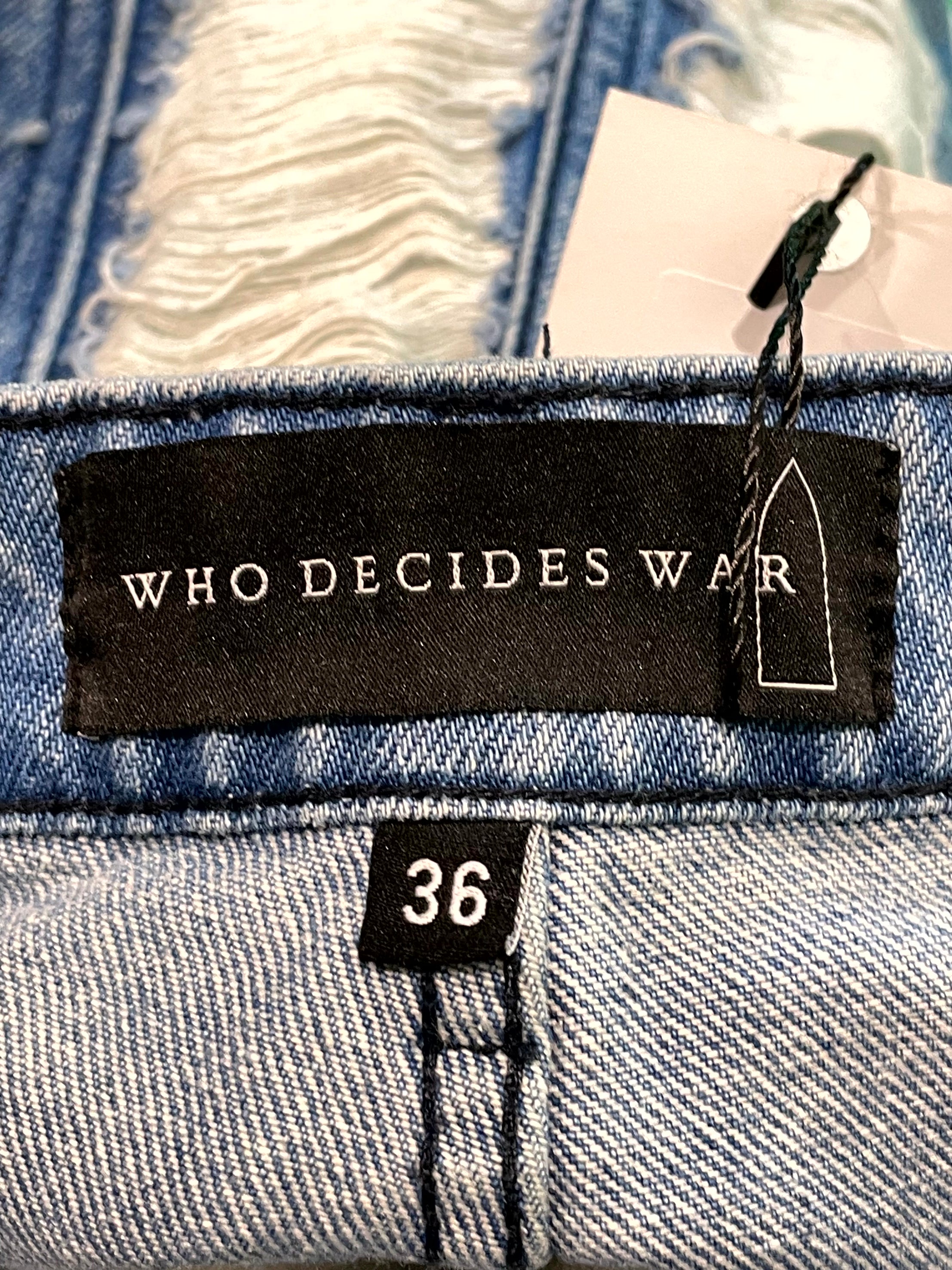 WDW Embroidered Denim Light Wash Jeans