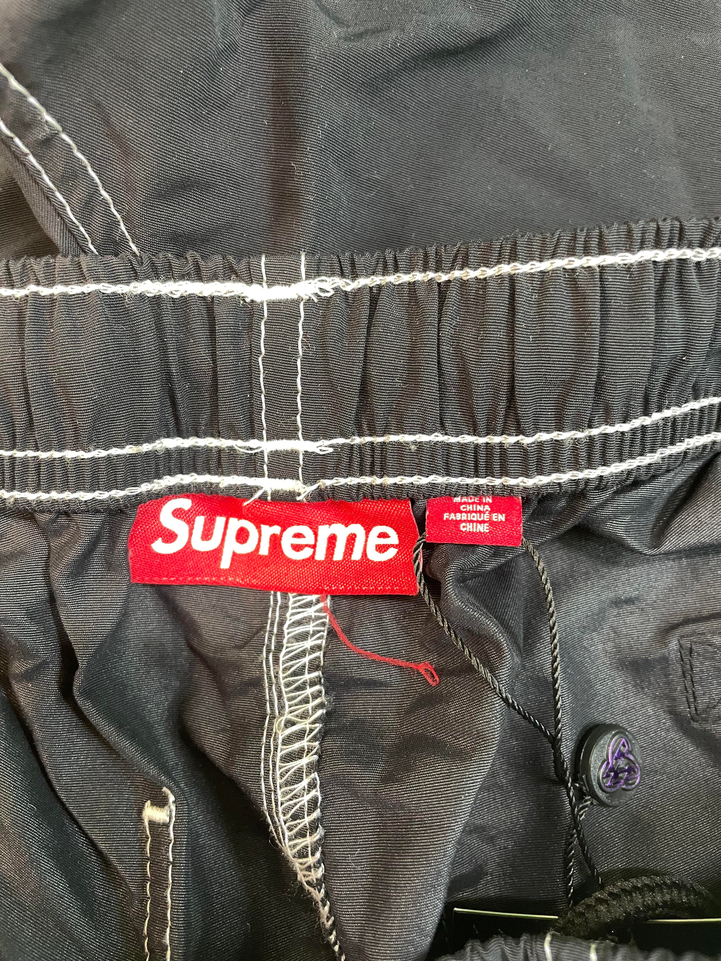 Supreme Outline Black Shorts