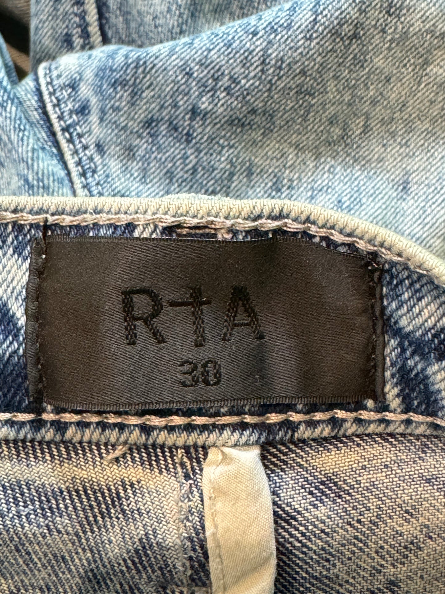 RTA Light Wash Blue Jeans