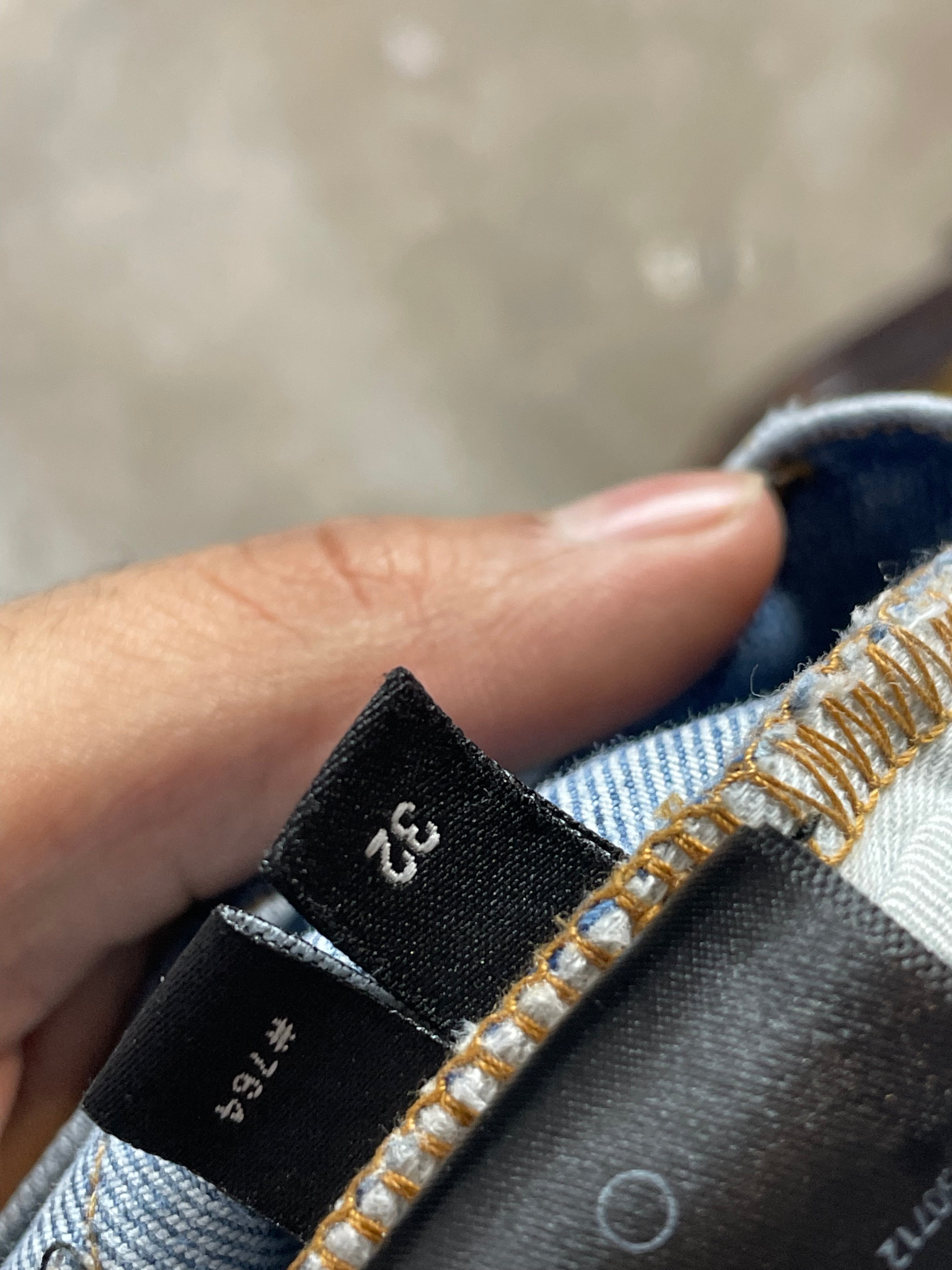 Amiri Jeans Light Wash Rainbow Thrasher Patch Used 32