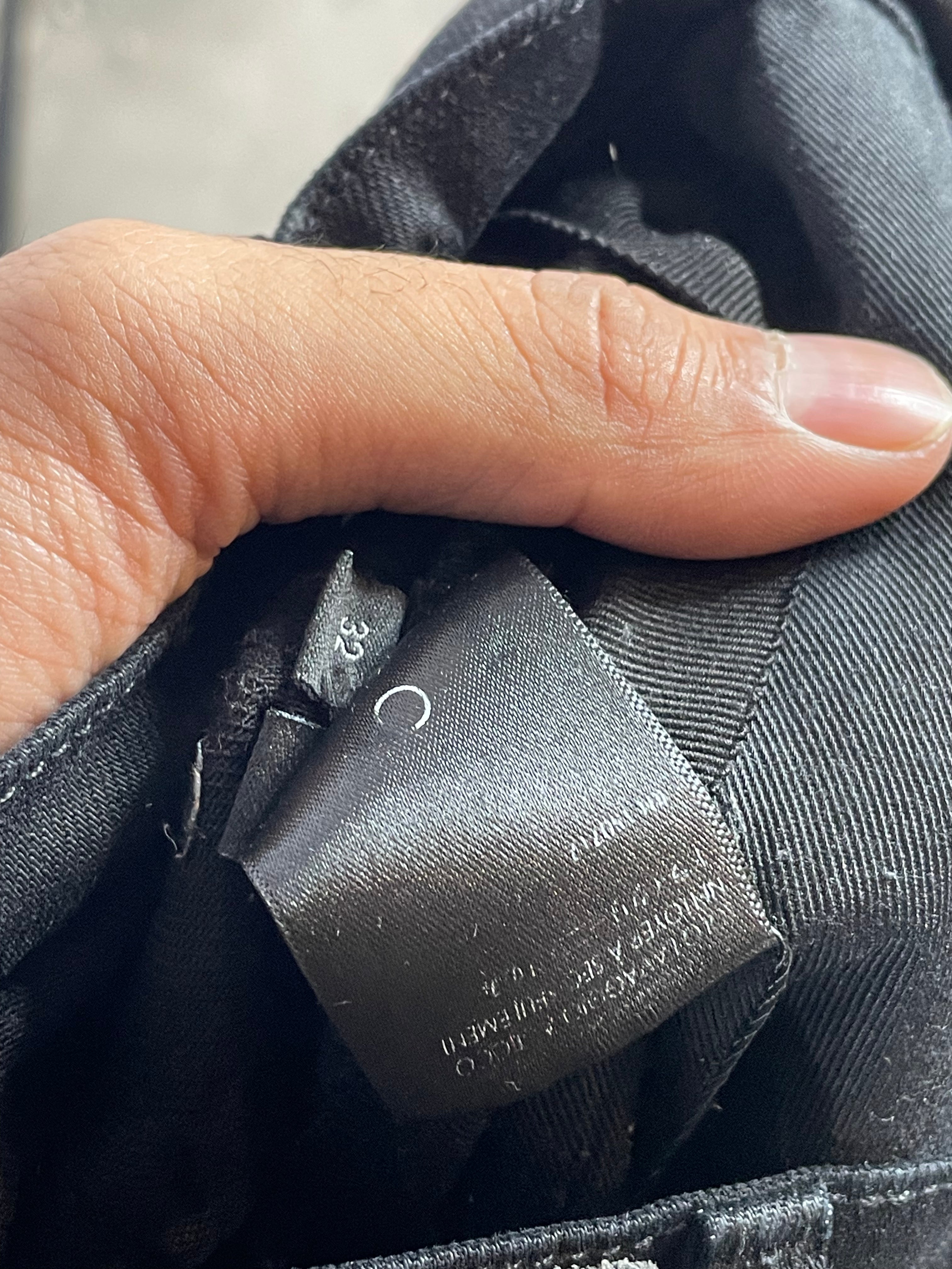 Amiri Plain Thrasher Black (Repaired) Used 32