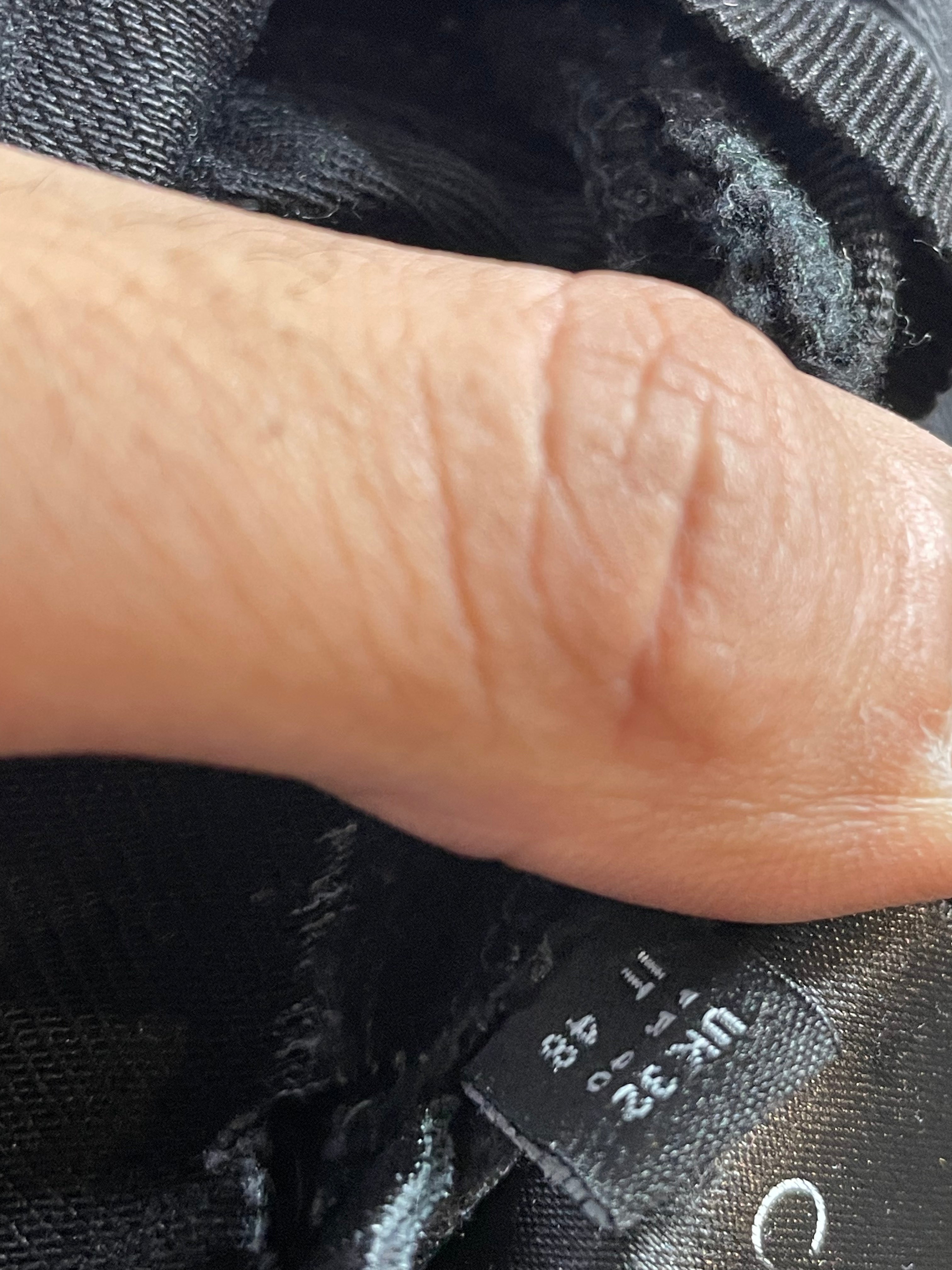 Amiri Plain Thrasher Black (Repaired) Used 32