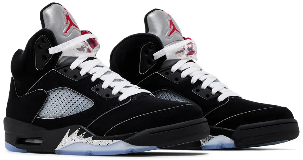 Jordan 5 'Black Metallic' Sneaker